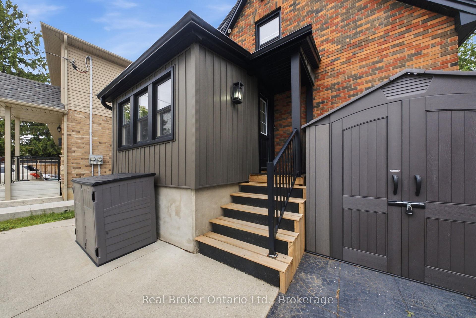 Photo 29 of 175 Grand River Avenue, Brantford, Holmedale — HOMEH