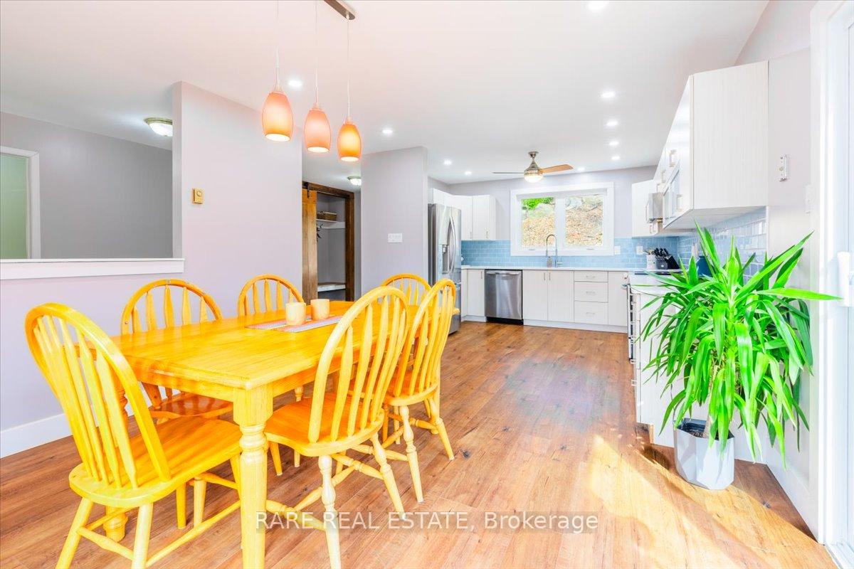 Photo 6 of 32 Oneida Avenue, Oro-Medonte, Sugarbush — HOMEH
