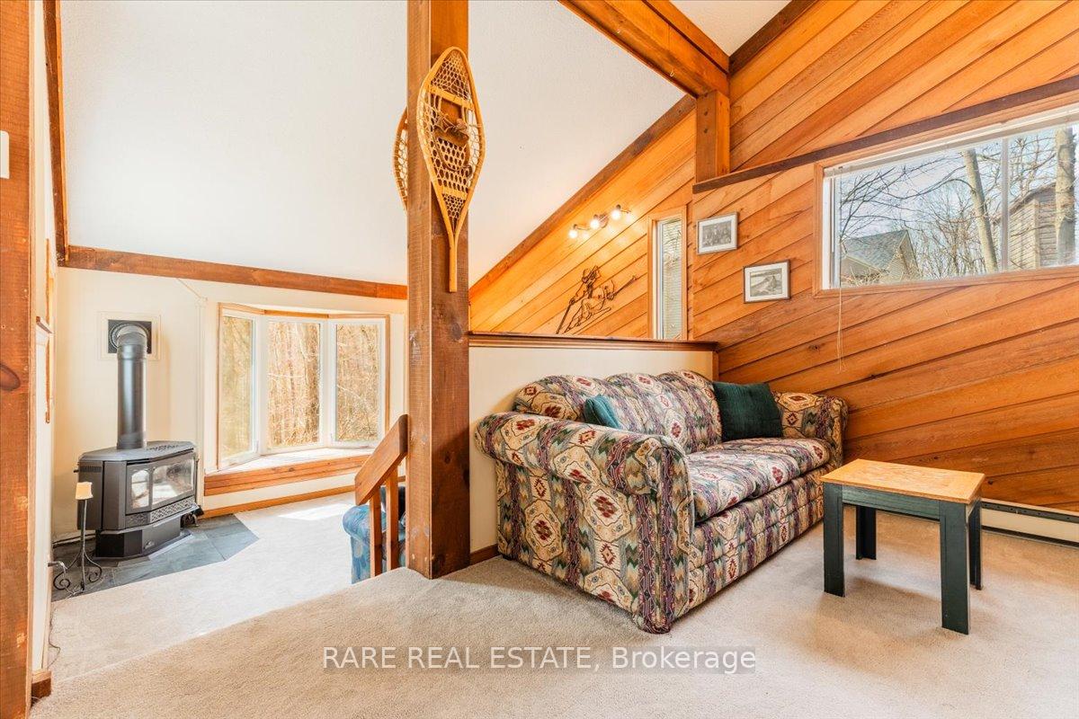 Photo 11 of 32 Oneida Avenue, Oro-Medonte, Sugarbush — HOMEH