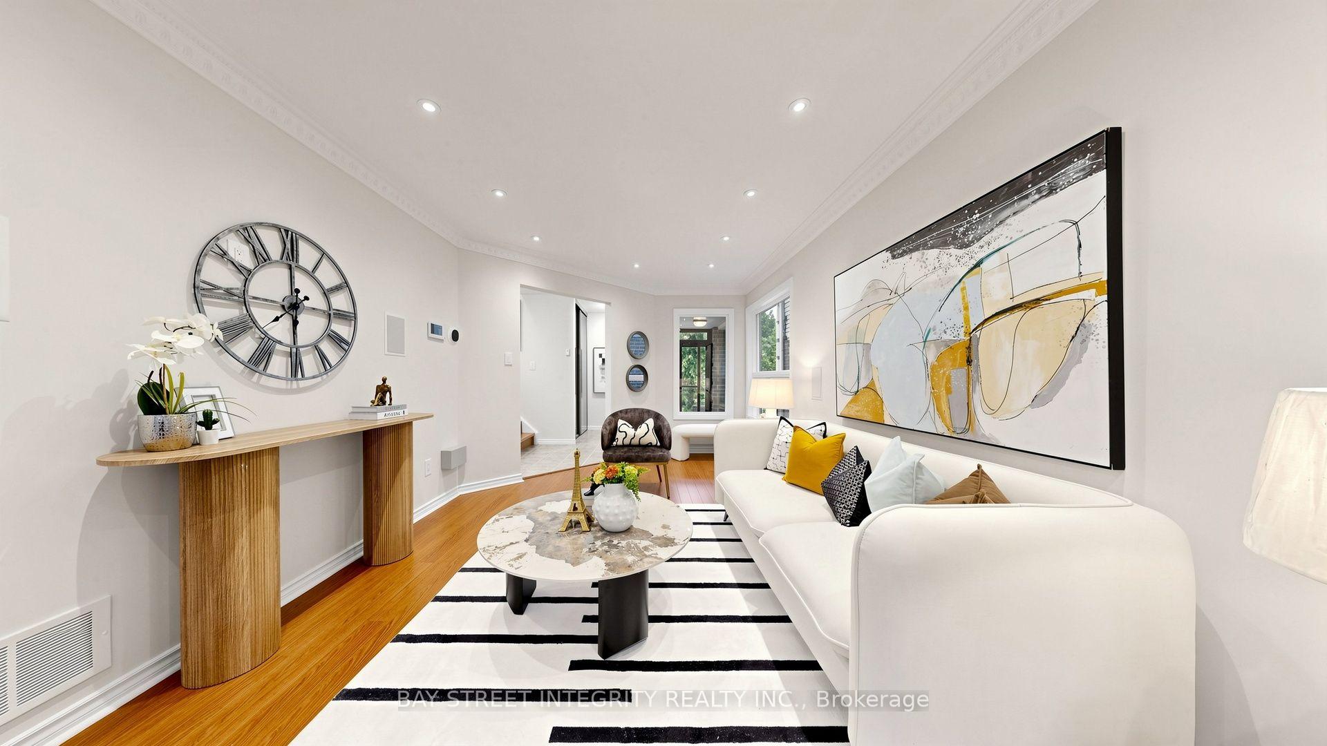 Photo 2 of 41 Jonathan Gate, Vaughan, Crestwood-Springfarm-Yorkhill — HOMEH
