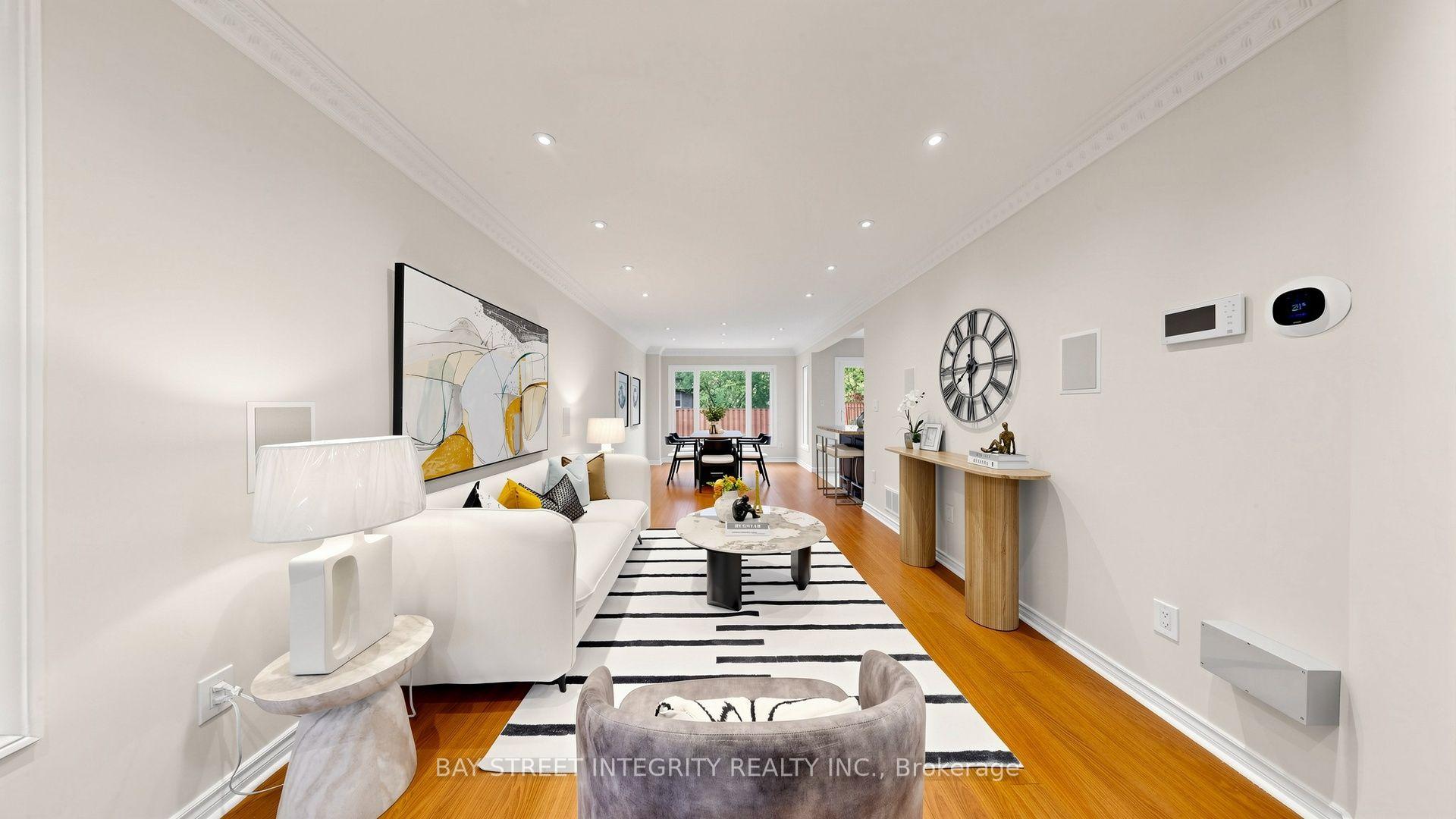 Photo 5 of 41 Jonathan Gate, Vaughan, Crestwood-Springfarm-Yorkhill — HOMEH