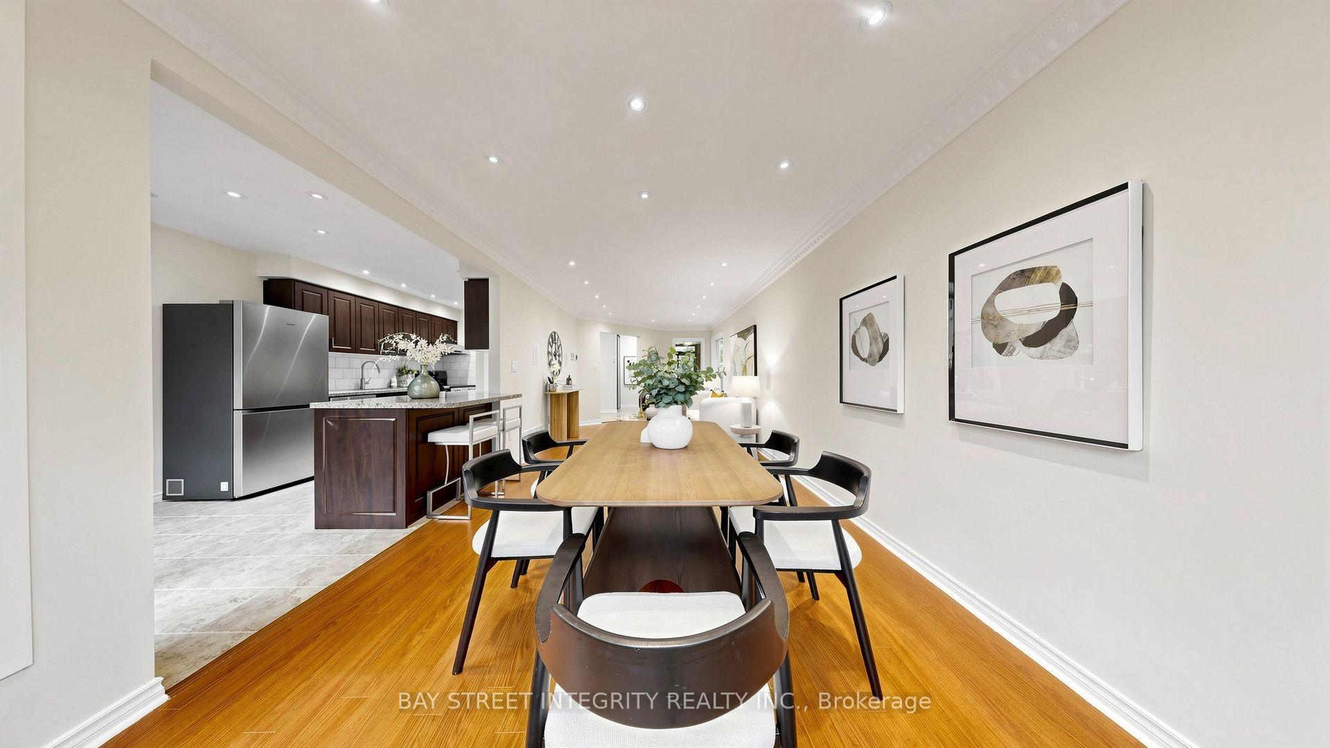 Photo 10 of 41 Jonathan Gate, Vaughan, Crestwood-Springfarm-Yorkhill — HOMEH