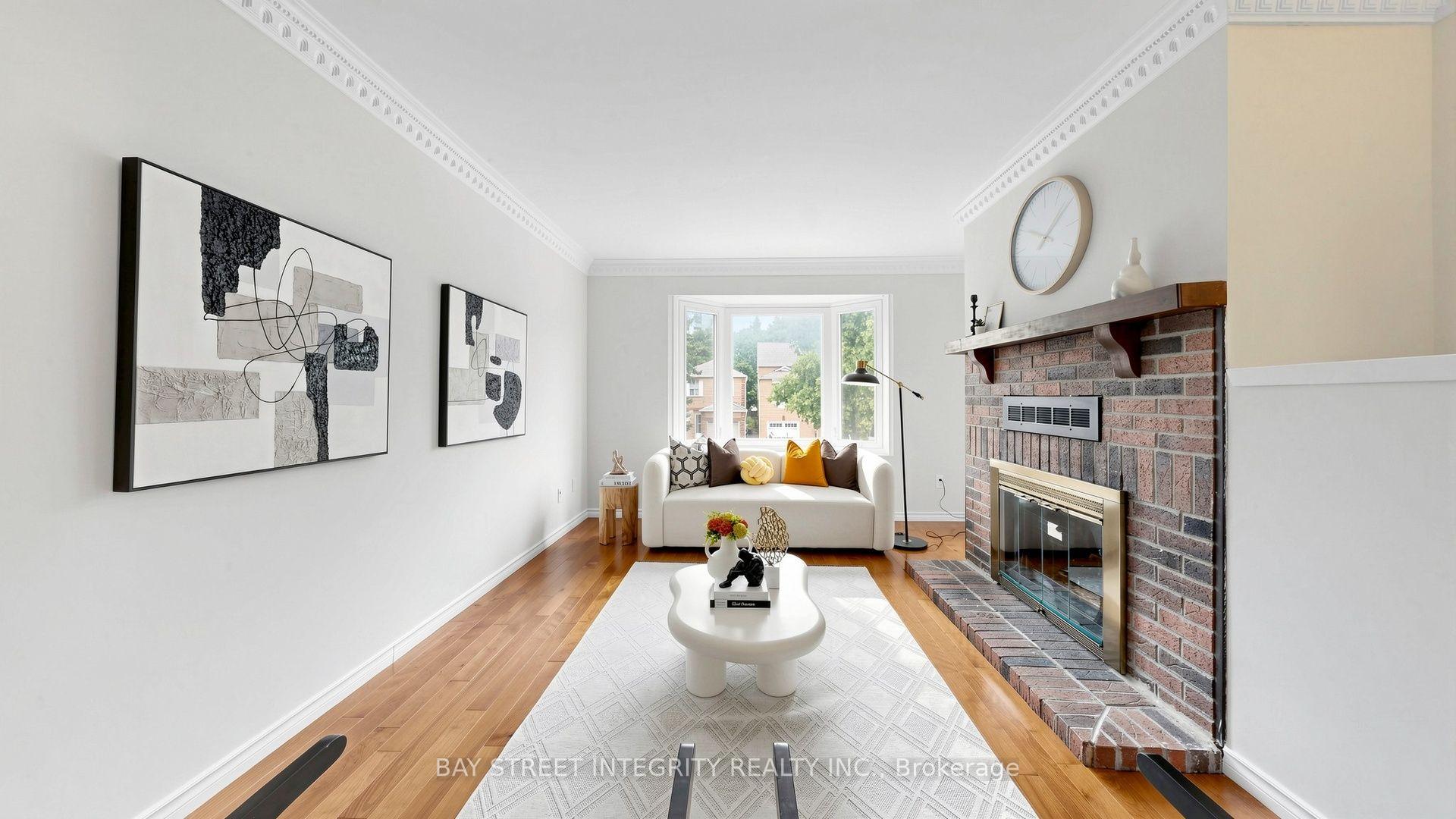 Photo 21 of 41 Jonathan Gate, Vaughan, Crestwood-Springfarm-Yorkhill — HOMEH