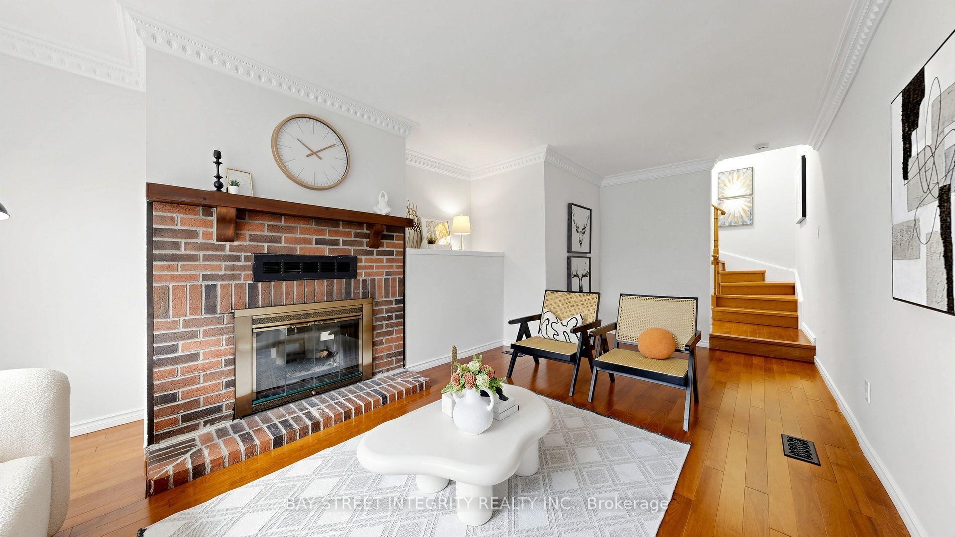 Photo 24 of 41 Jonathan Gate, Vaughan, Crestwood-Springfarm-Yorkhill — HOMEH