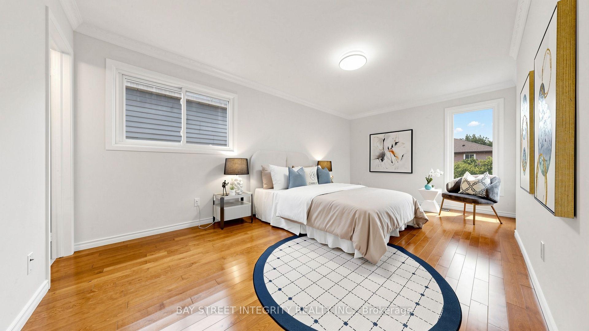 Photo 25 of 41 Jonathan Gate, Vaughan, Crestwood-Springfarm-Yorkhill — HOMEH