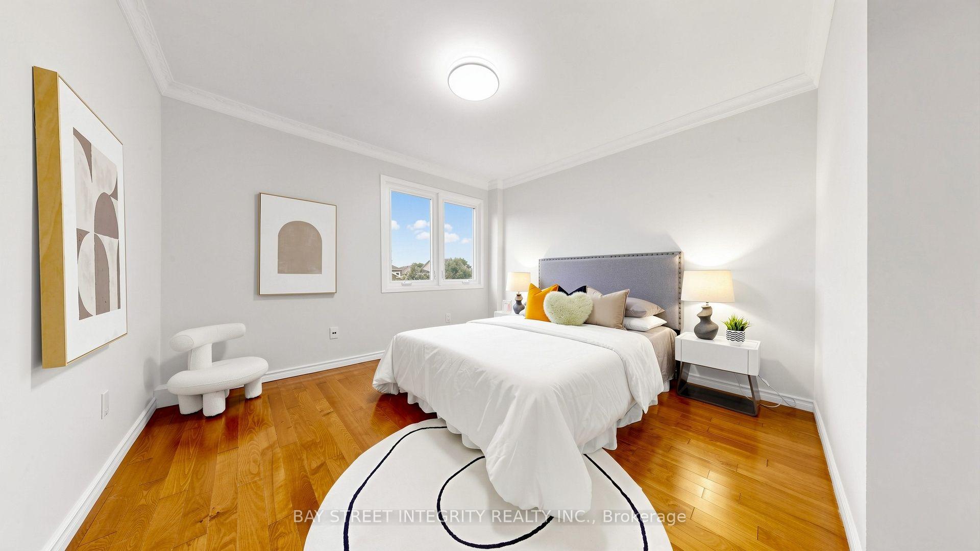 Photo 31 of 41 Jonathan Gate, Vaughan, Crestwood-Springfarm-Yorkhill — HOMEH