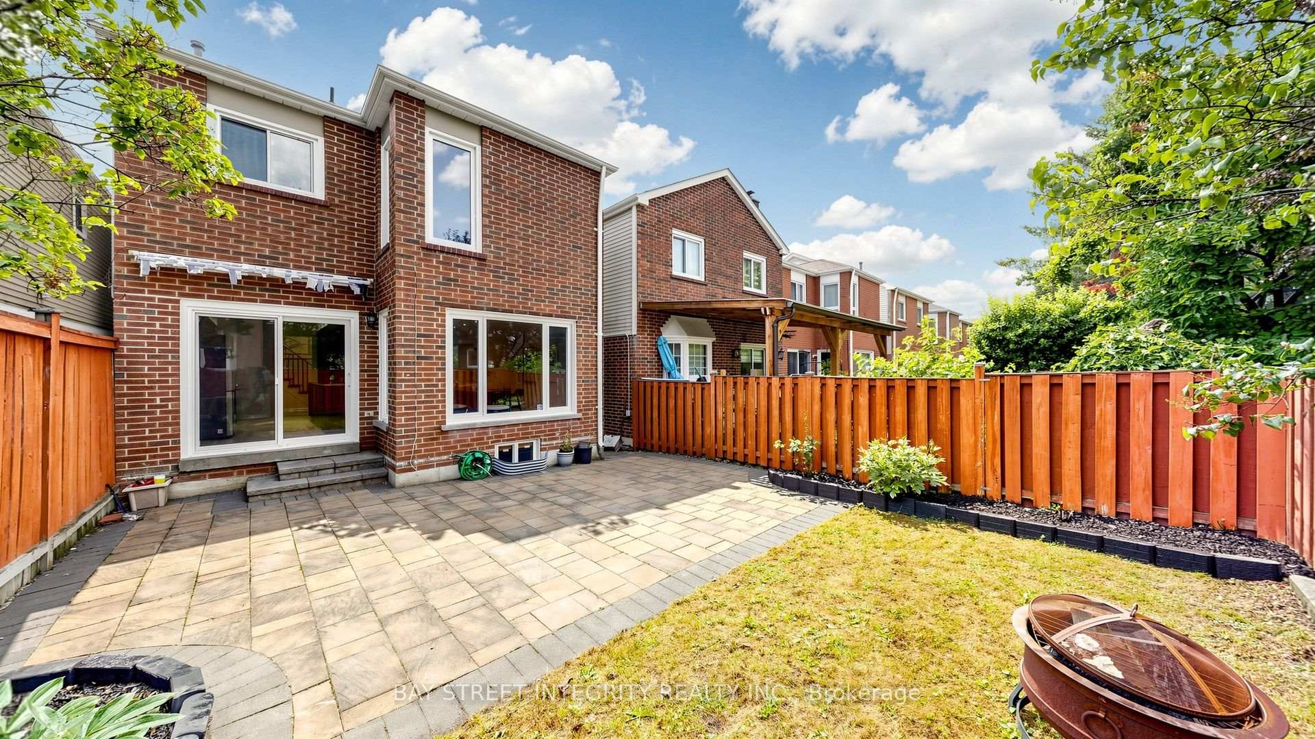 Photo 45 of 41 Jonathan Gate, Vaughan, Crestwood-Springfarm-Yorkhill — HOMEH