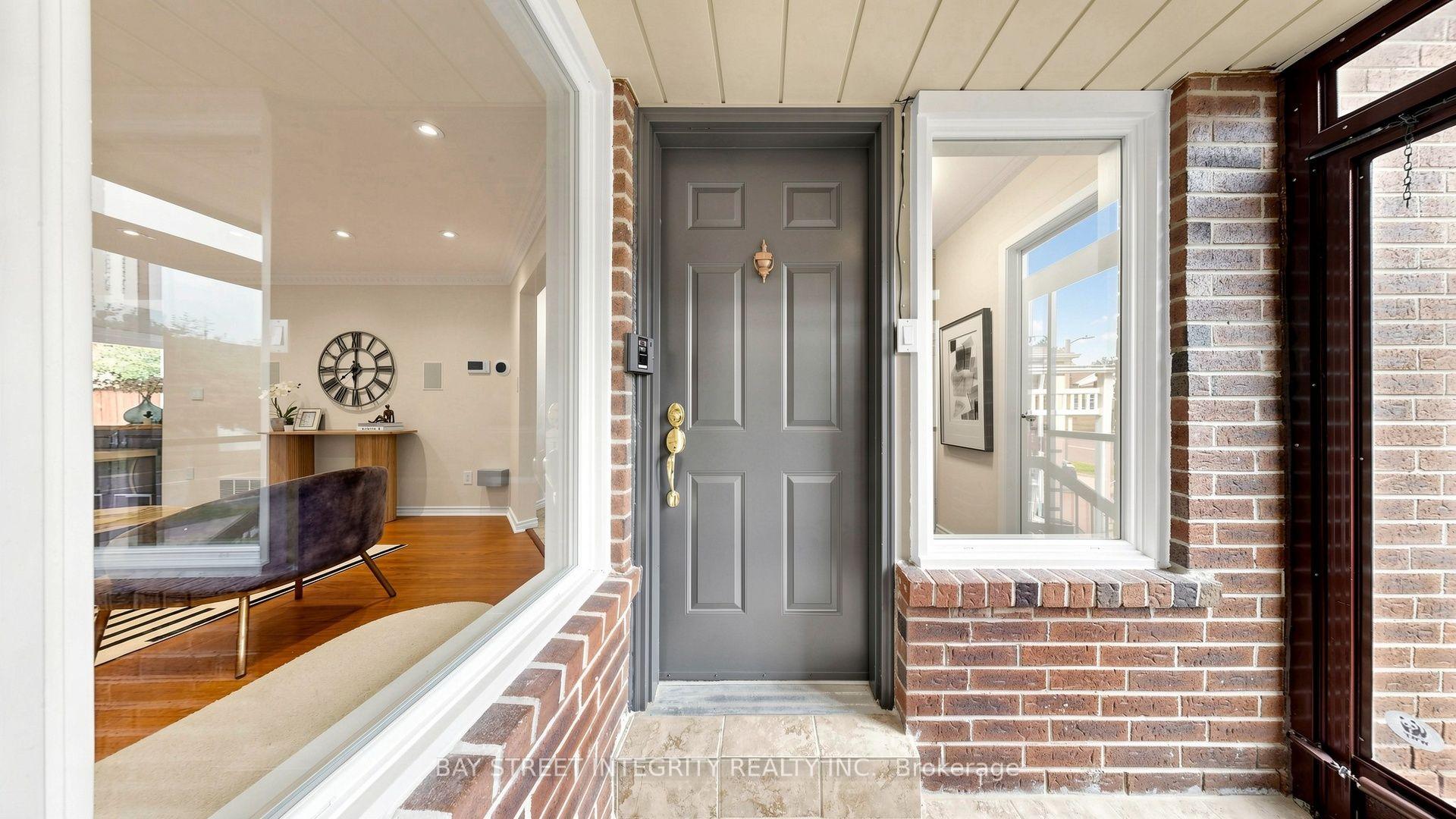 Photo 49 of 41 Jonathan Gate, Vaughan, Crestwood-Springfarm-Yorkhill — HOMEH