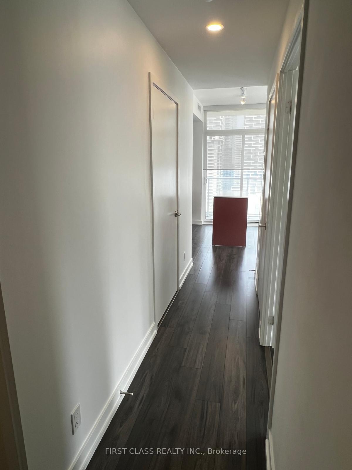 Photo 7 of Unit 1606, 33 Helendale Avenue, Toronto, Yonge-Eglinton — HOMEH
