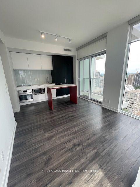 Photo 9 of Unit 1606, 33 Helendale Avenue, Toronto, Yonge-Eglinton — HOMEH