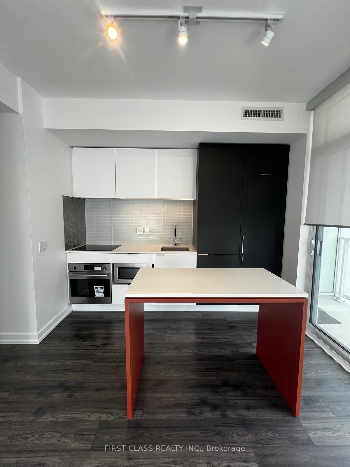 Photo 11 of Unit 1606, 33 Helendale Avenue, Toronto, Yonge-Eglinton — HOMEH