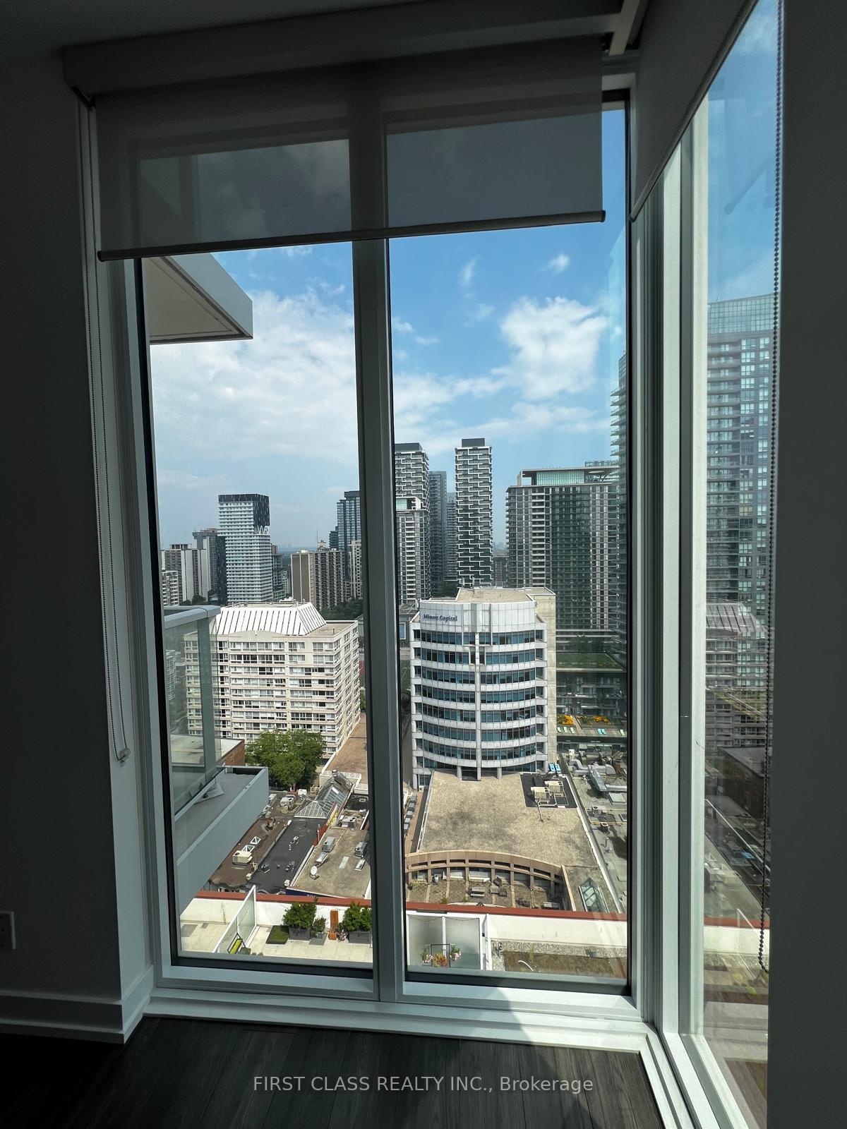 Photo 18 of Unit 1606, 33 Helendale Avenue, Toronto, Yonge-Eglinton — HOMEH