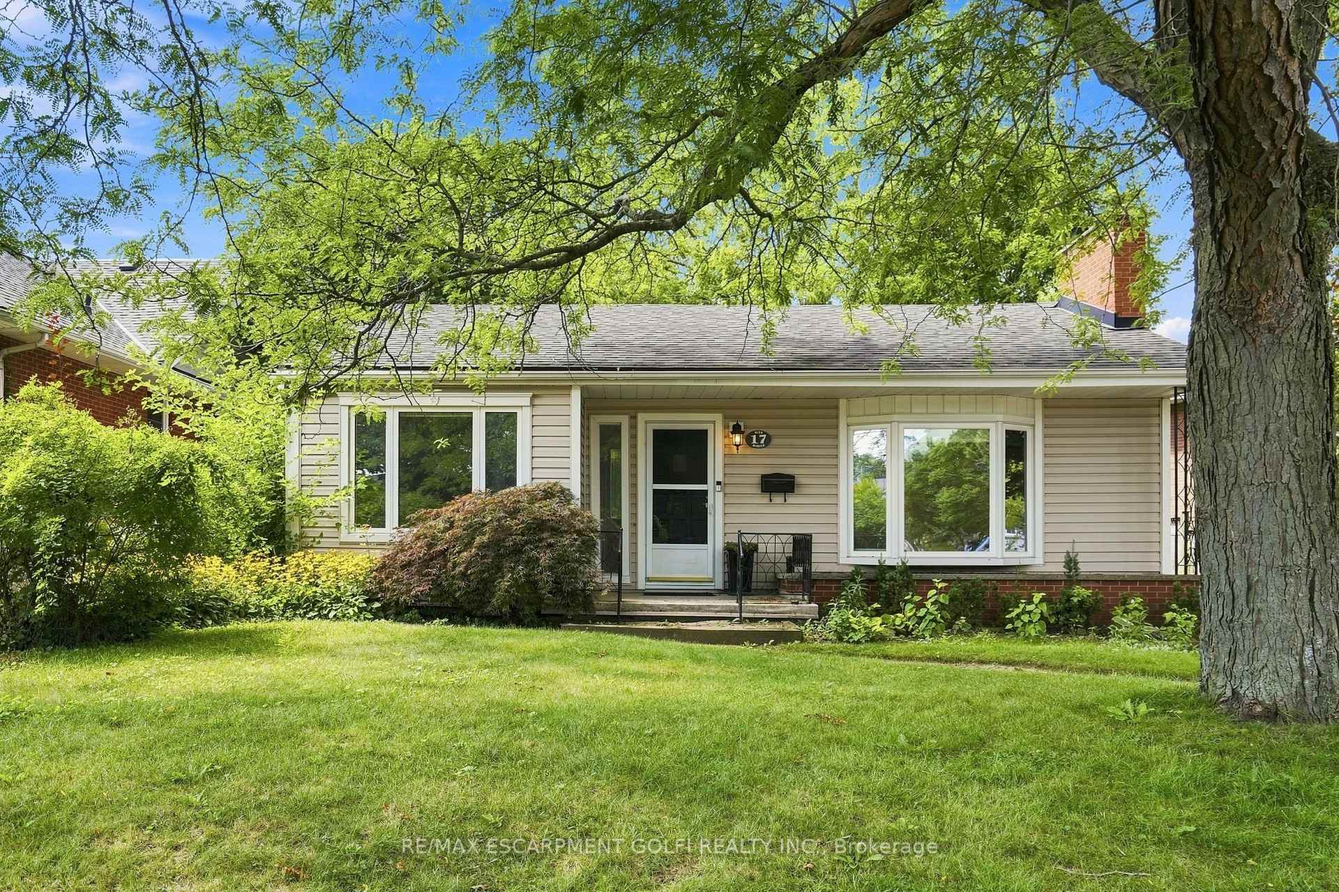 Photo 1 of Unit MAIN, 17 Rita Street, Hamilton, Dundas — HOMEH
