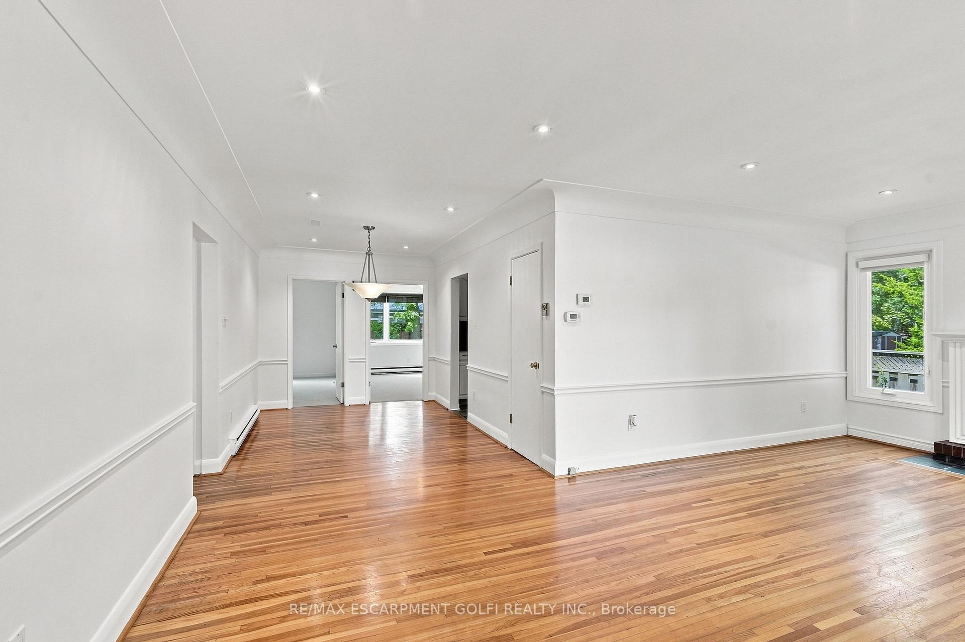 Photo 6 of Unit MAIN, 17 Rita Street, Hamilton, Dundas — HOMEH
