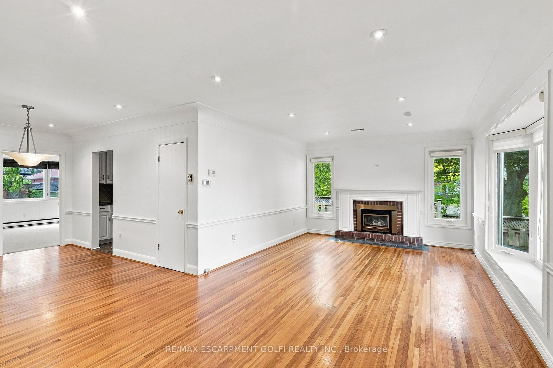 Photo 7 of Unit MAIN, 17 Rita Street, Hamilton, Dundas — HOMEH
