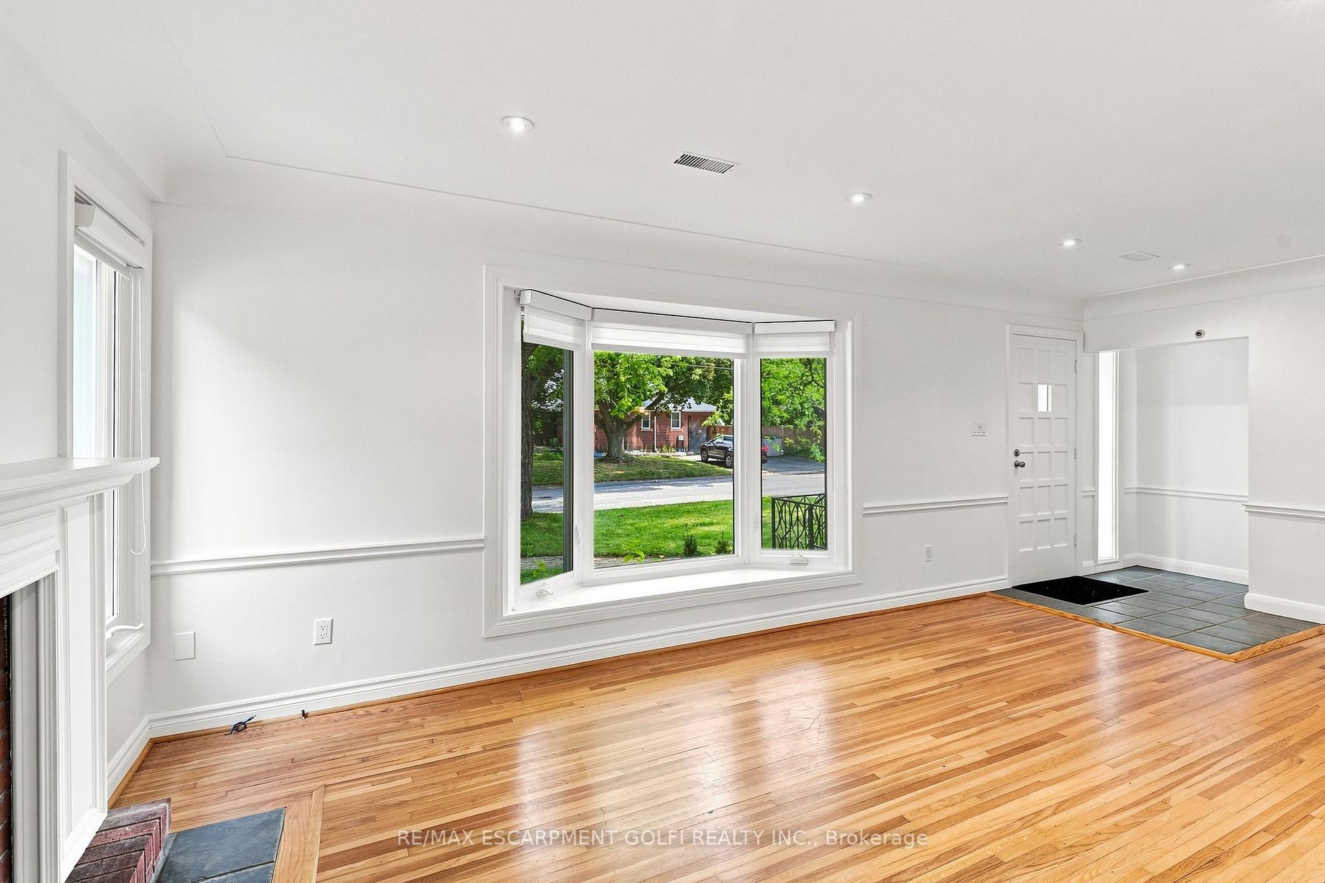 Photo 11 of Unit MAIN, 17 Rita Street, Hamilton, Dundas — HOMEH