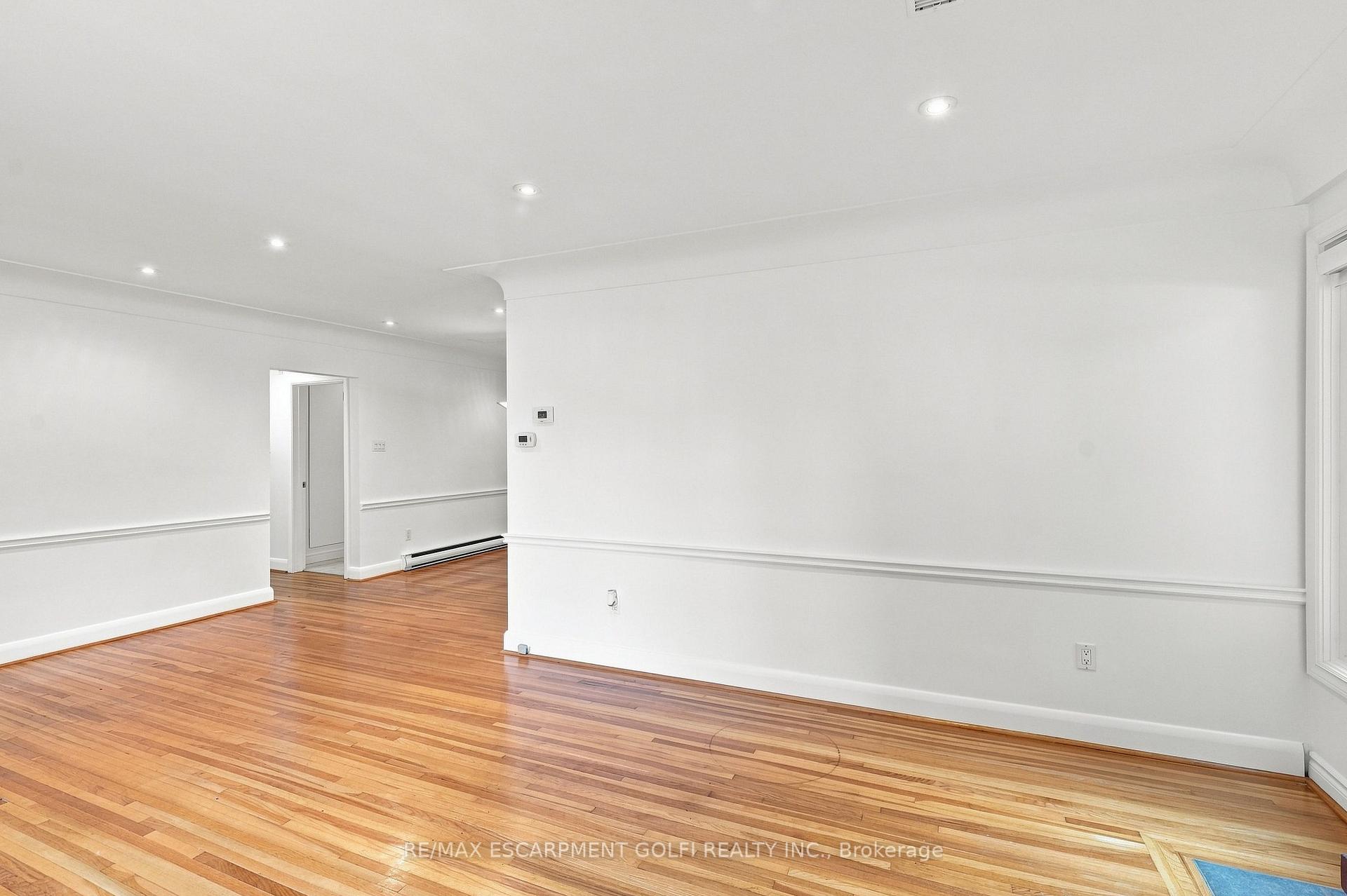 Photo 12 of Unit MAIN, 17 Rita Street, Hamilton, Dundas — HOMEH