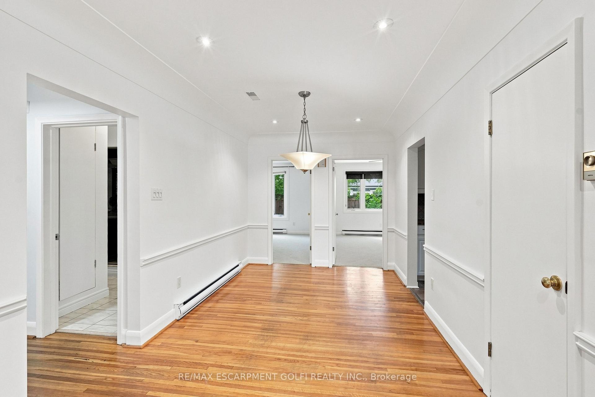 Photo 13 of Unit MAIN, 17 Rita Street, Hamilton, Dundas — HOMEH