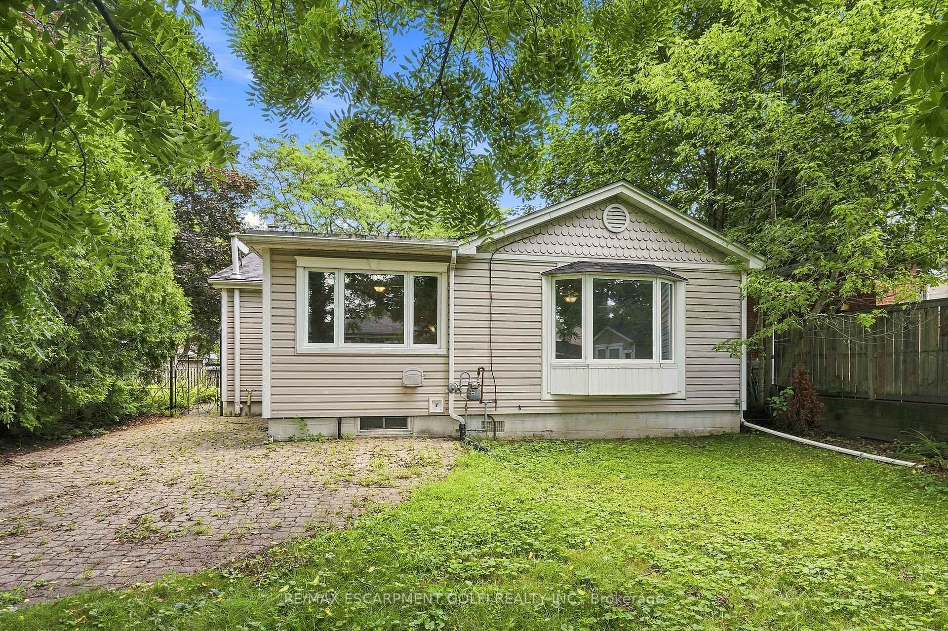 Photo 32 of Unit MAIN, 17 Rita Street, Hamilton, Dundas — HOMEH