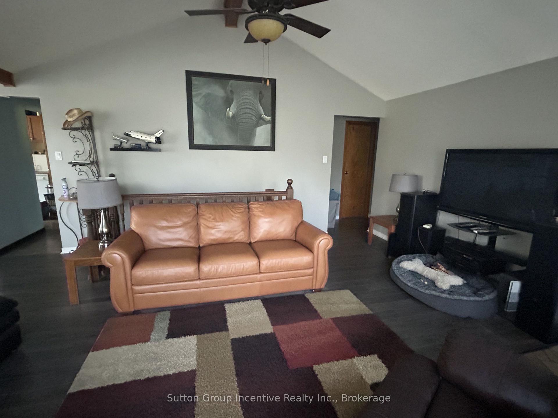Photo 19 of 3985 Joyland Drive, Ramara, Rural Ramara — HOMEH