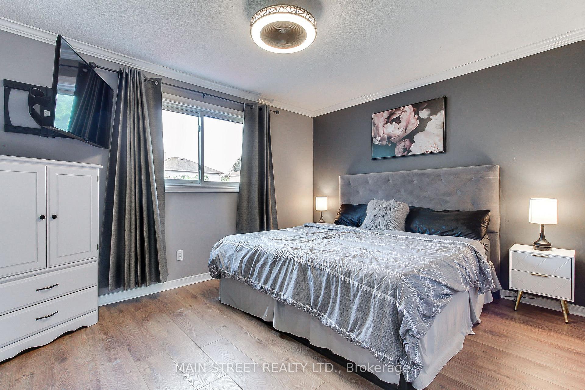 Photo 17 of 109 Bishop Drive, Barrie, Ardagh — HOMEH