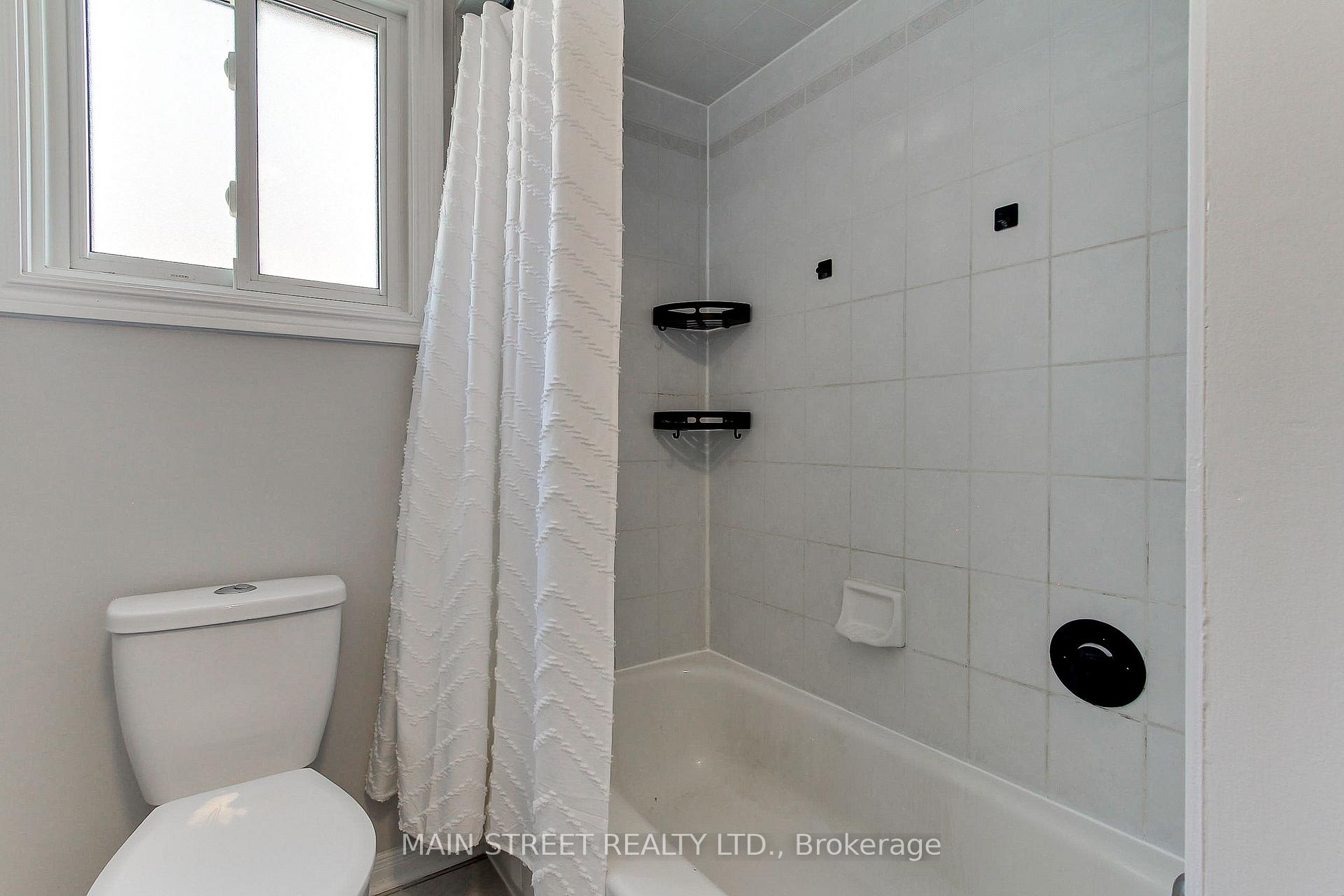 Photo 25 of 109 Bishop Drive, Barrie, Ardagh — HOMEH