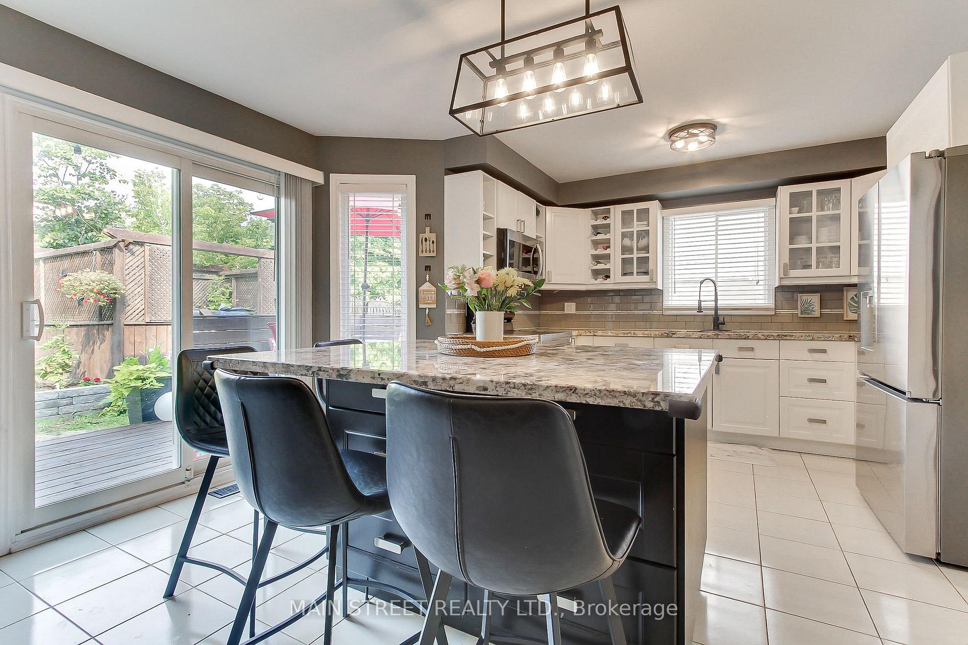 Photo 32 of 109 Bishop Drive, Barrie, Ardagh — HOMEH