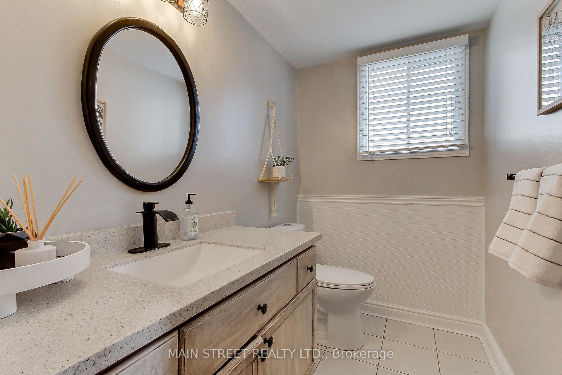 Photo 37 of 109 Bishop Drive, Barrie, Ardagh — HOMEH