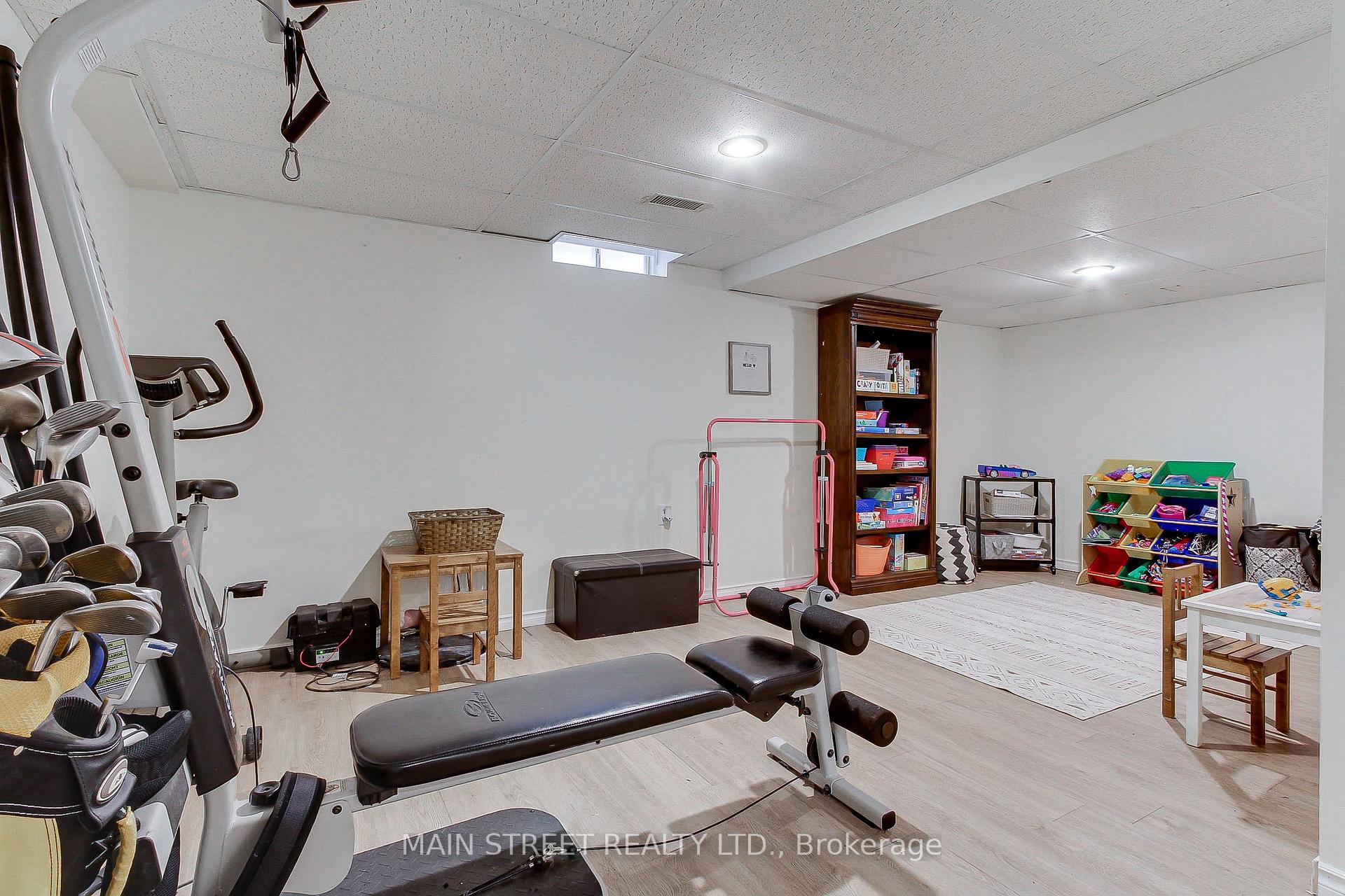 Photo 38 of 109 Bishop Drive, Barrie, Ardagh — HOMEH