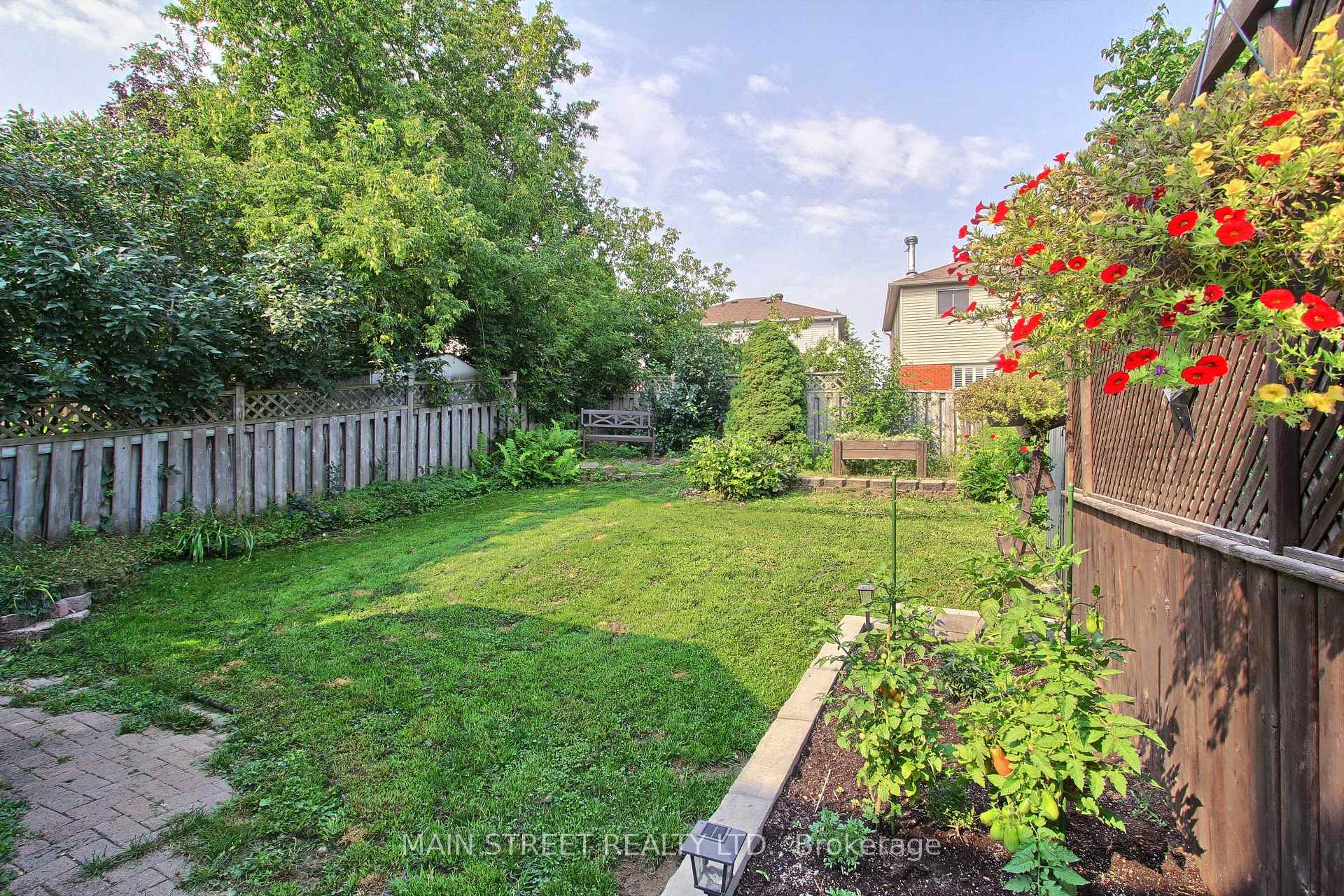 Photo 45 of 109 Bishop Drive, Barrie, Ardagh — HOMEH