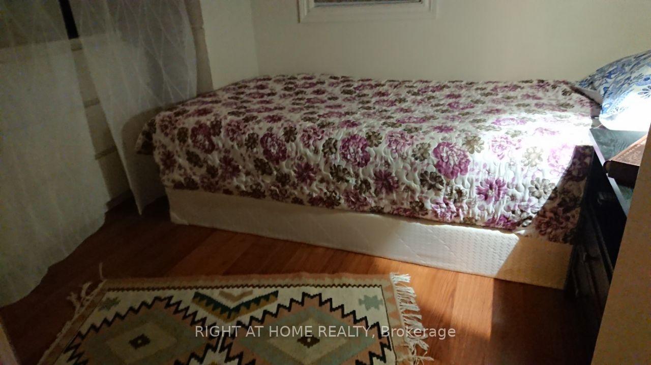 Photo 10 of 10 Rosehill Drive, Whitchurch-Stouffville, Rural Whitchurch-Stouffville — HOMEH