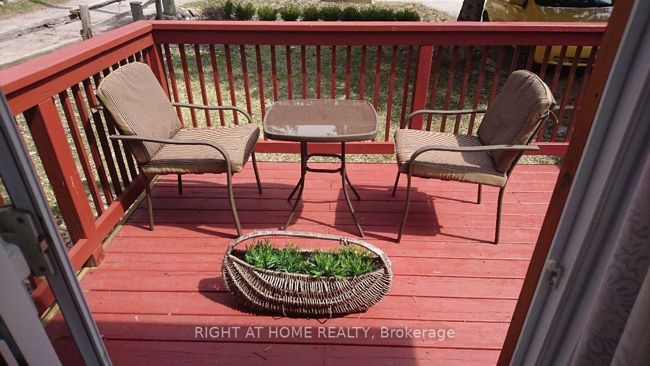 Photo 11 of 10 Rosehill Drive, Whitchurch-Stouffville, Rural Whitchurch-Stouffville — HOMEH