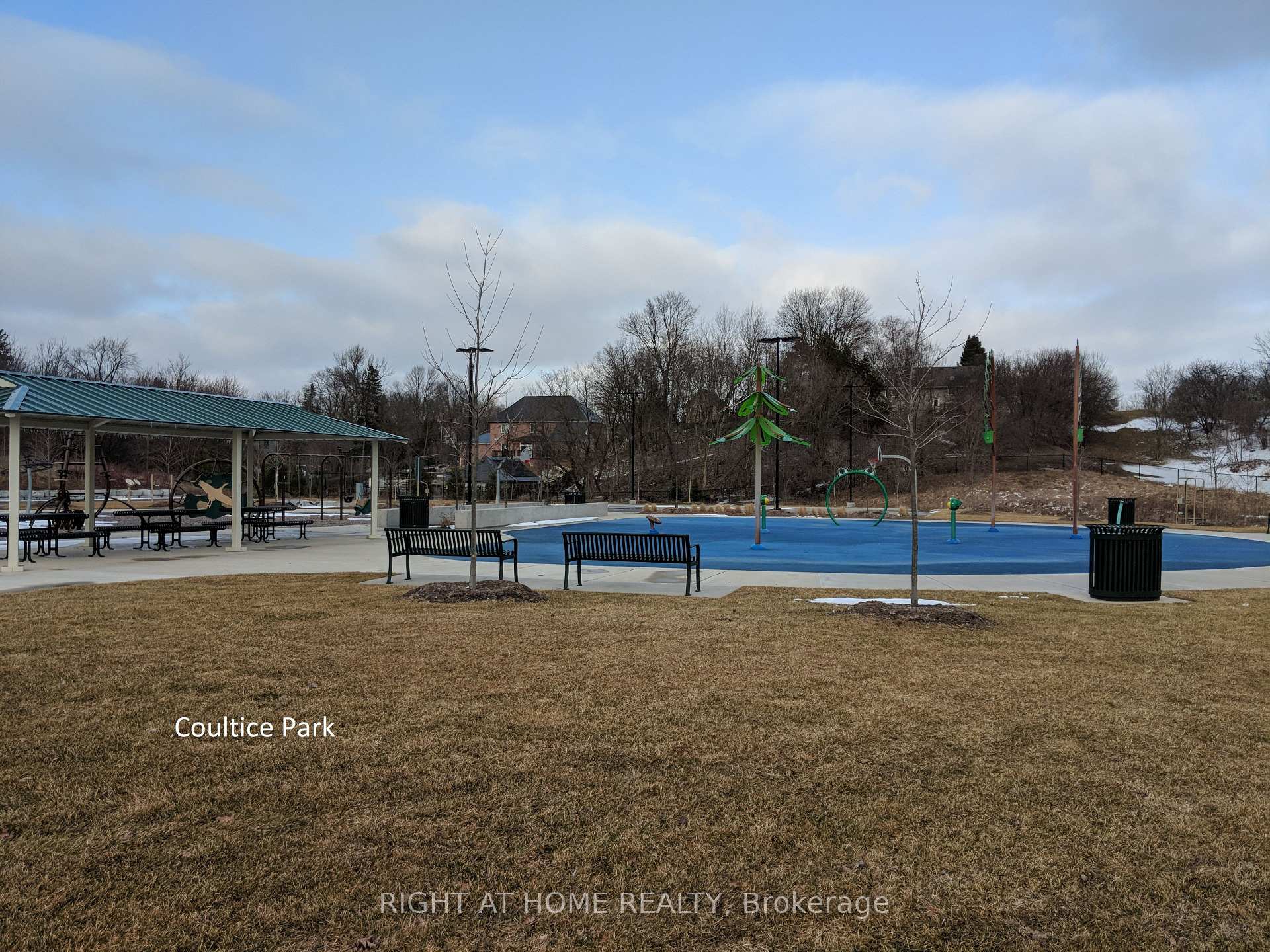 Photo 14 of 10 Rosehill Drive, Whitchurch-Stouffville, Rural Whitchurch-Stouffville — HOMEH