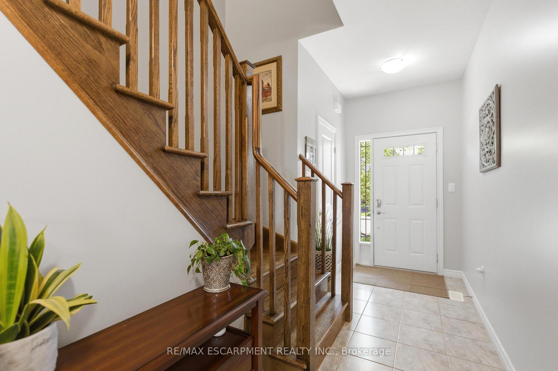 Photo 2 of Unit 34, 6 Chestnut Drive, Grimsby, Grimsby West — HOMEH