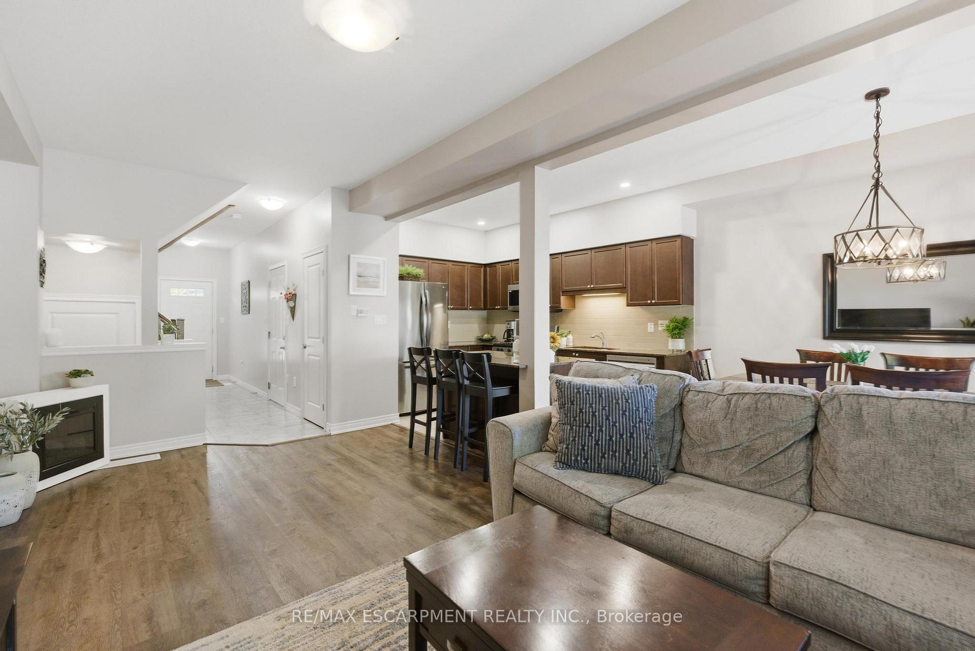 Photo 5 of Unit 34, 6 Chestnut Drive, Grimsby, Grimsby West — HOMEH