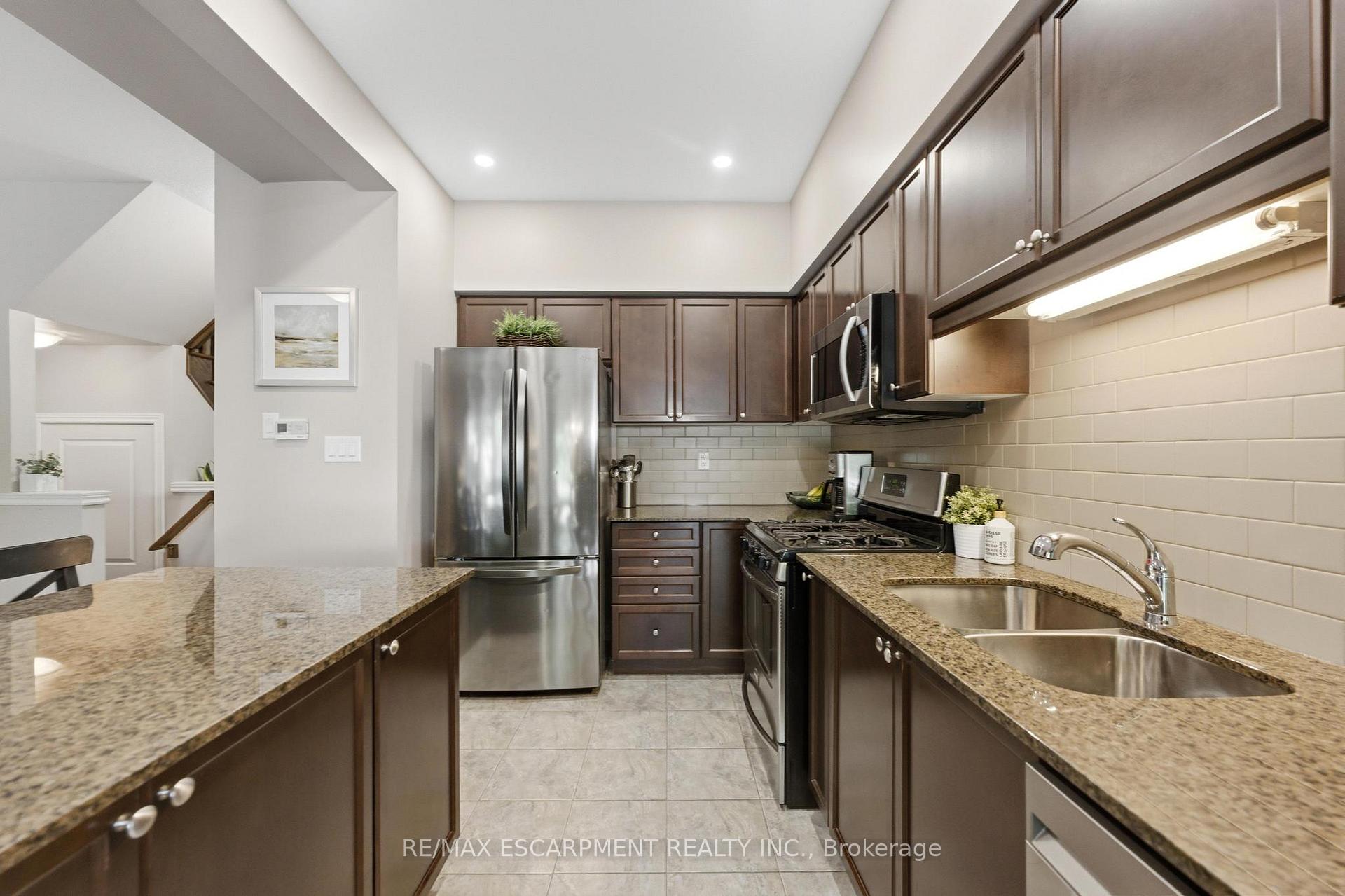 Photo 9 of Unit 34, 6 Chestnut Drive, Grimsby, Grimsby West — HOMEH