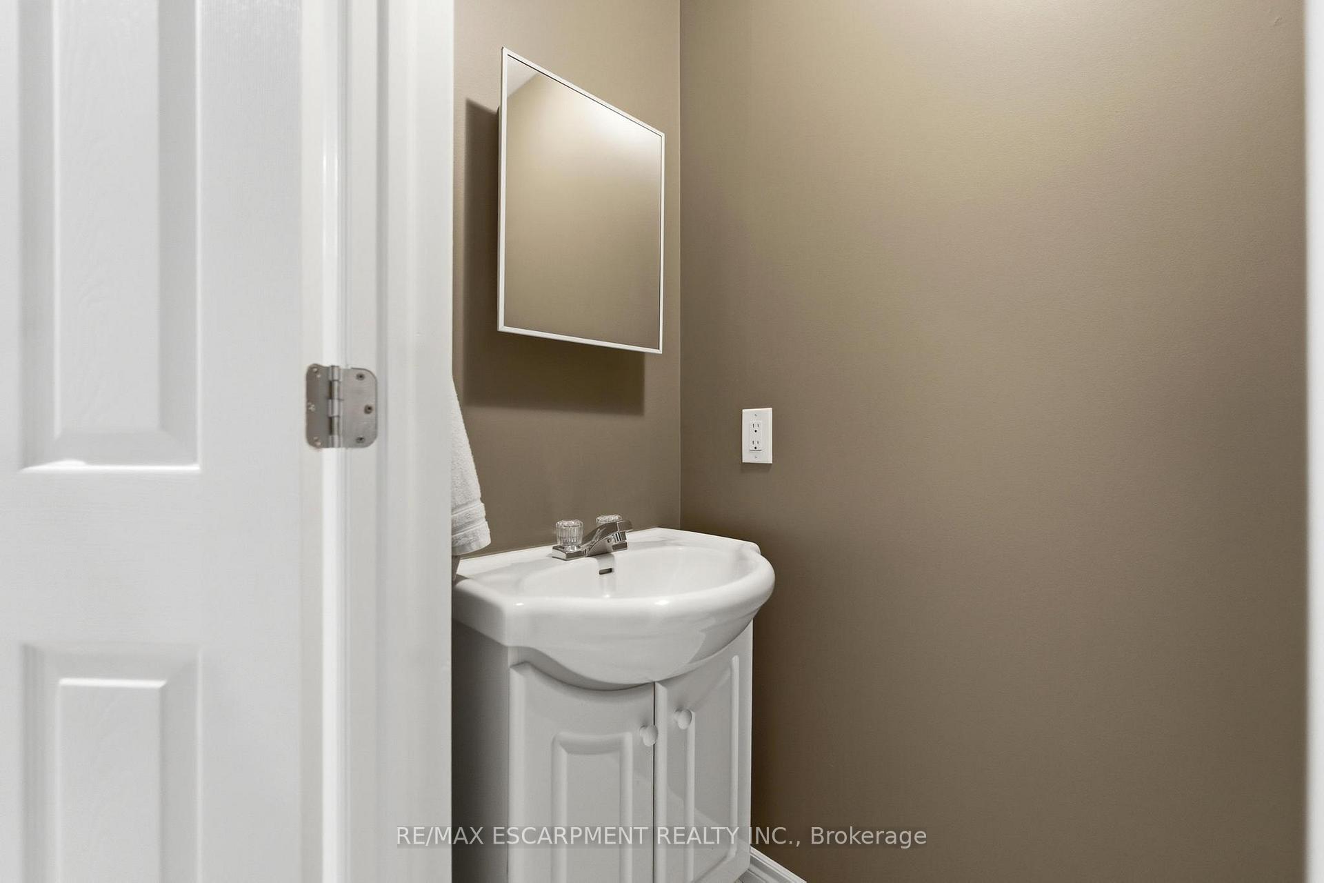 Photo 22 of Unit 34, 6 Chestnut Drive, Grimsby, Grimsby West — HOMEH
