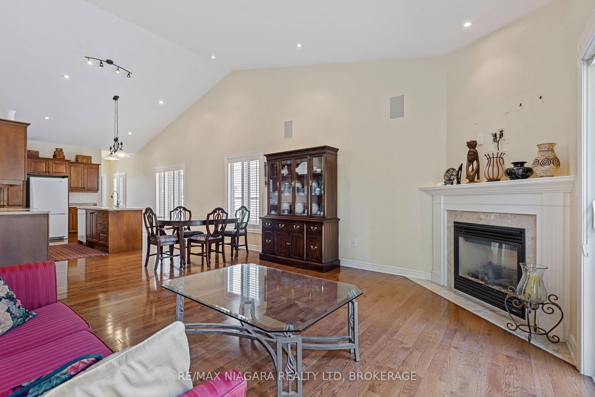 Photo 10 of Unit 33, 1398 Pelham Street, Pelham, Fonthill — HOMEH