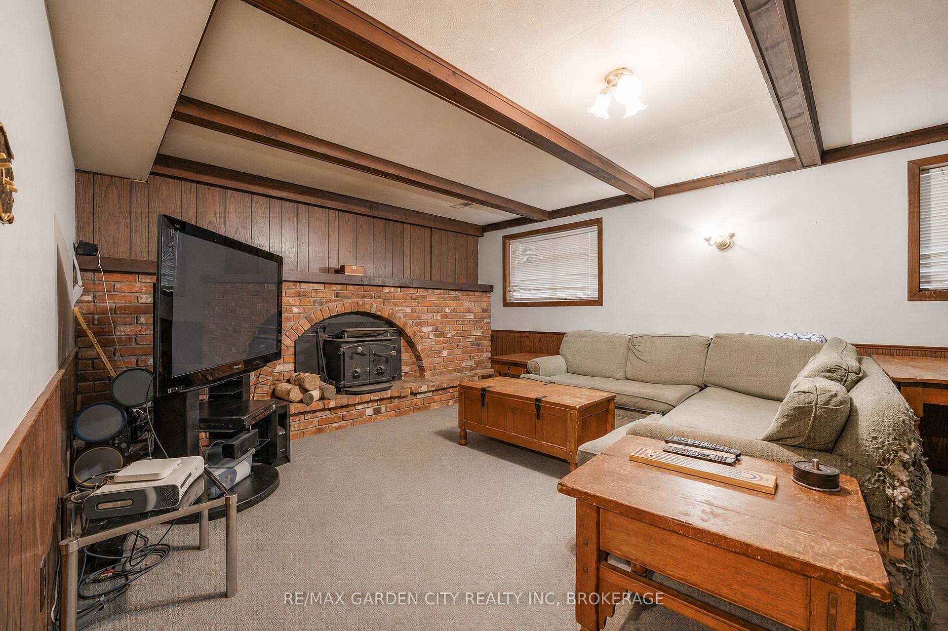 Photo 20 of 11 Kimbermount Drive, St. Catharines, Lakeshore — HOMEH