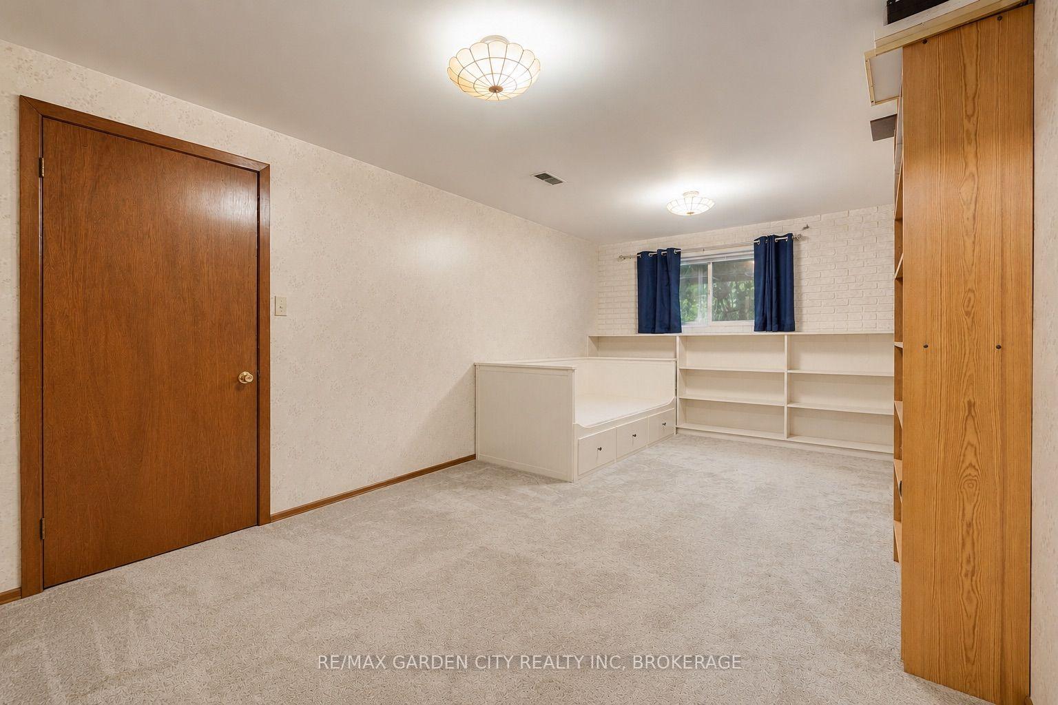 Photo 21 of 11 Kimbermount Drive, St. Catharines, Lakeshore — HOMEH