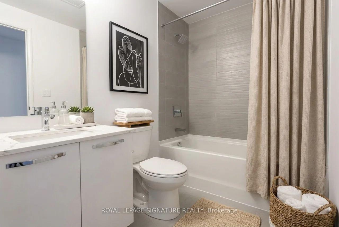 Photo 6 of Unit 1421, 75 James Street S, Hamilton, Corktown — HOMEH
