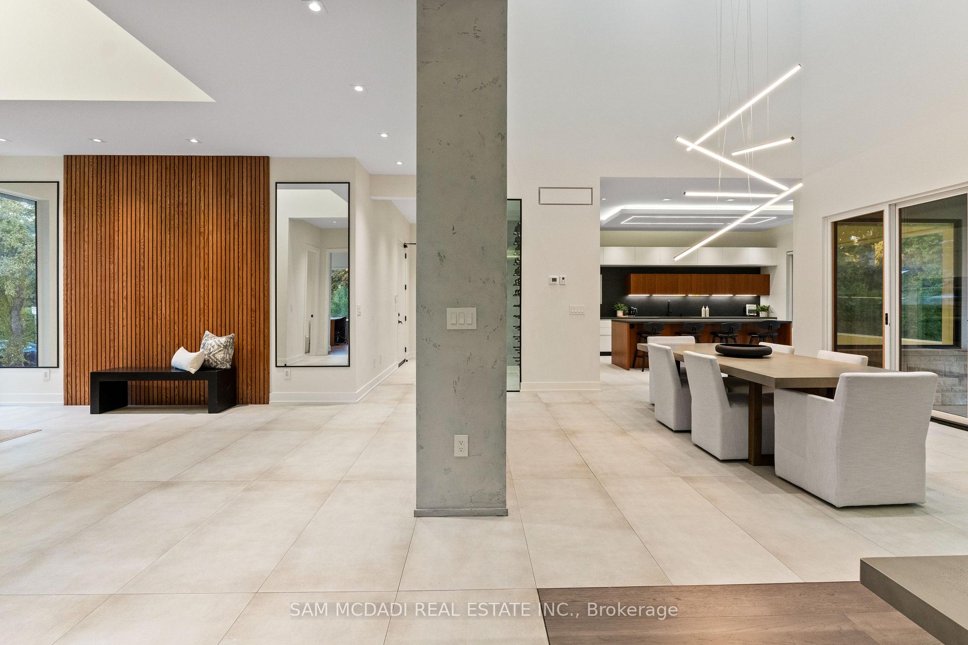 Photo 8 of 2075 Shawanaga Trail, Mississauga, Sheridan — HOMEH