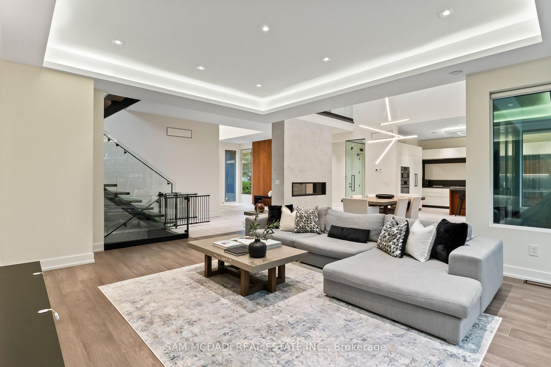 Photo 11 of 2075 Shawanaga Trail, Mississauga, Sheridan — HOMEH