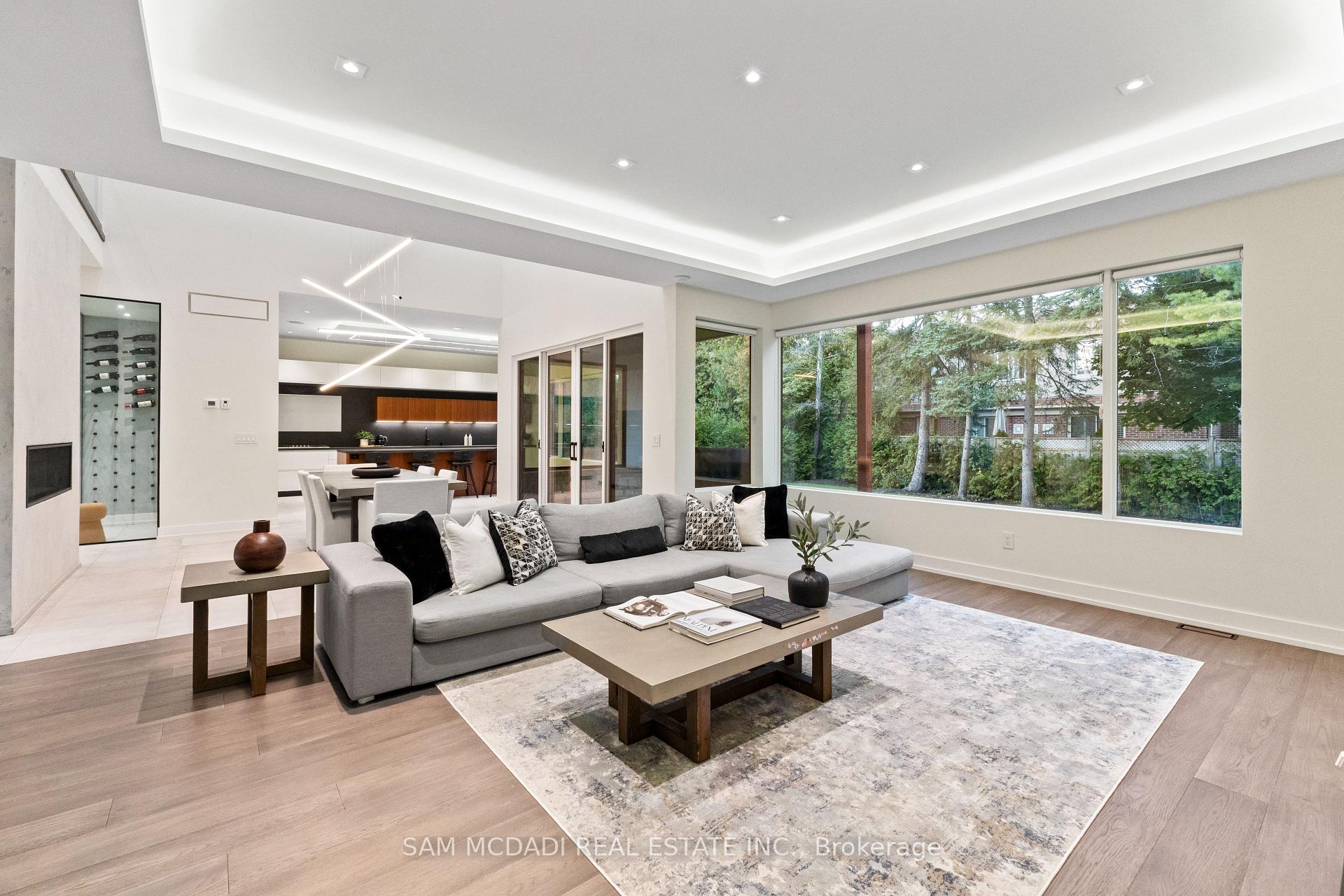 Photo 12 of 2075 Shawanaga Trail, Mississauga, Sheridan — HOMEH