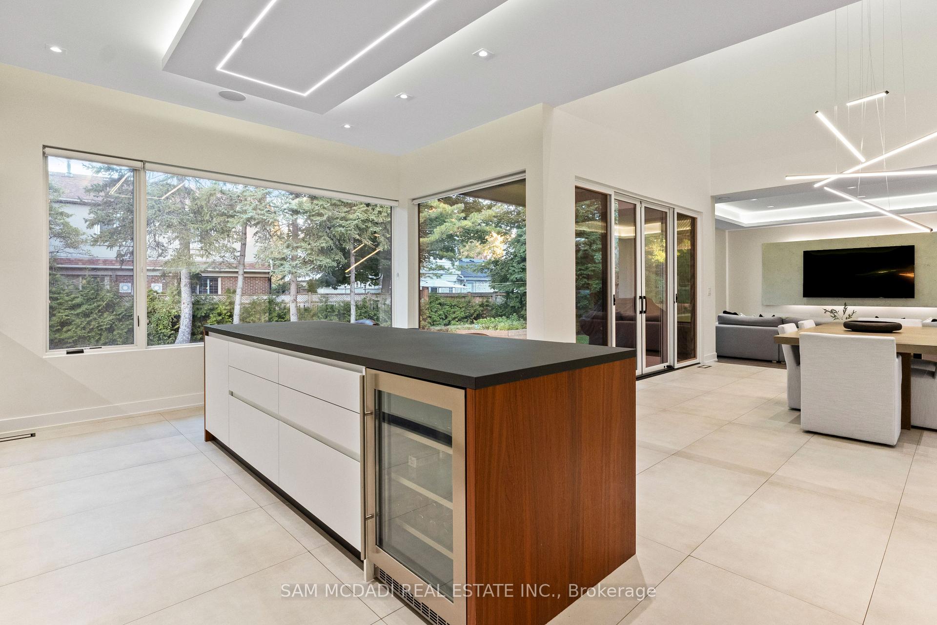Photo 16 of 2075 Shawanaga Trail, Mississauga, Sheridan — HOMEH
