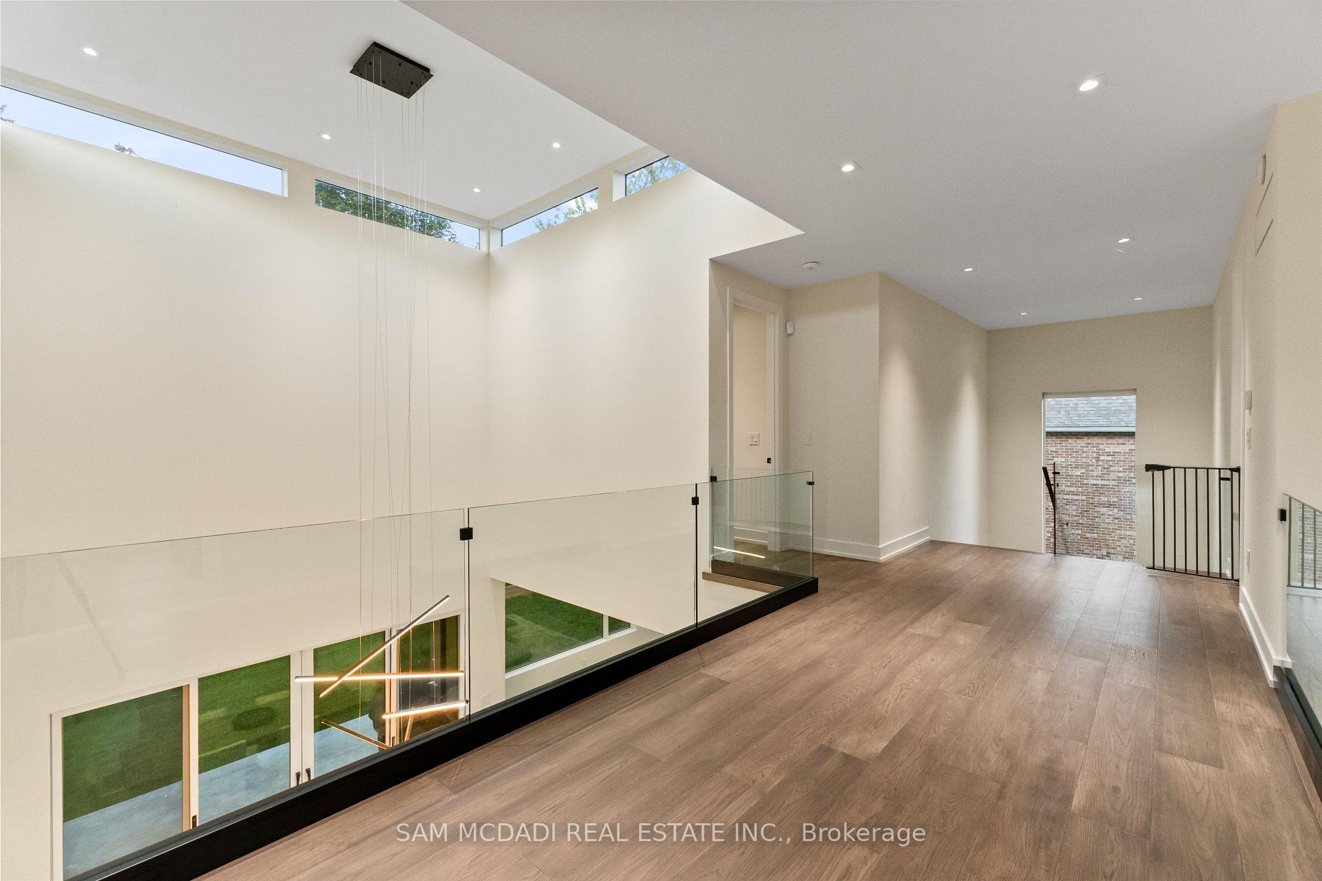 Photo 18 of 2075 Shawanaga Trail, Mississauga, Sheridan — HOMEH