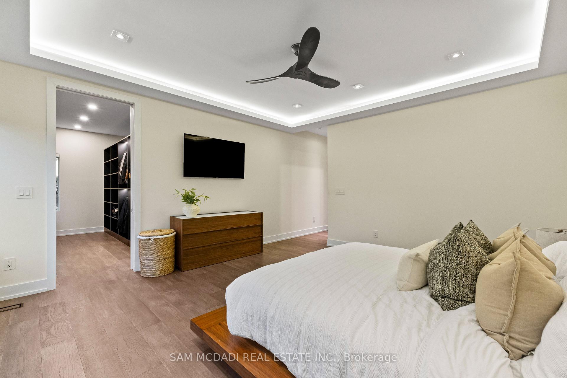 Photo 20 of 2075 Shawanaga Trail, Mississauga, Sheridan — HOMEH