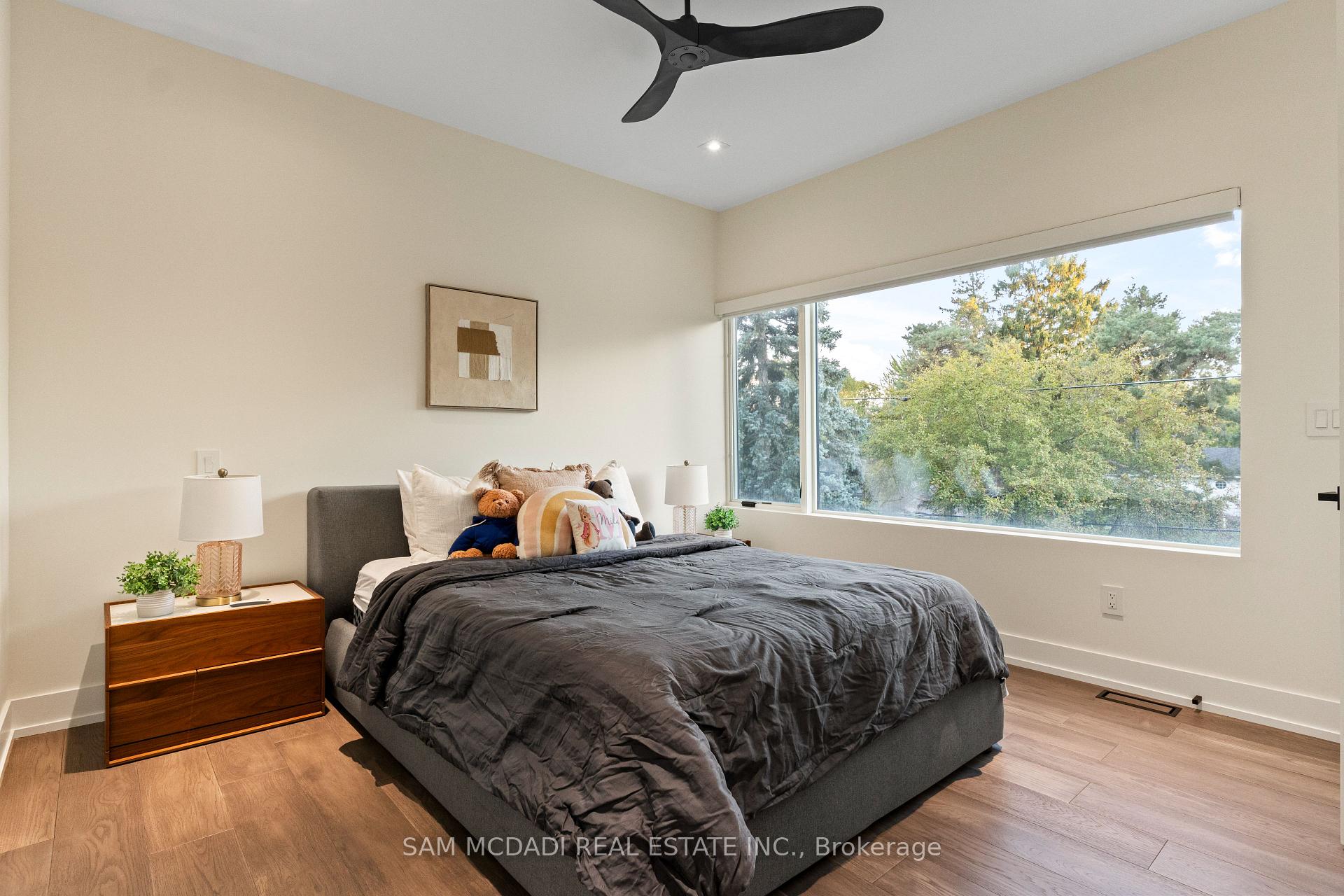Photo 31 of 2075 Shawanaga Trail, Mississauga, Sheridan — HOMEH