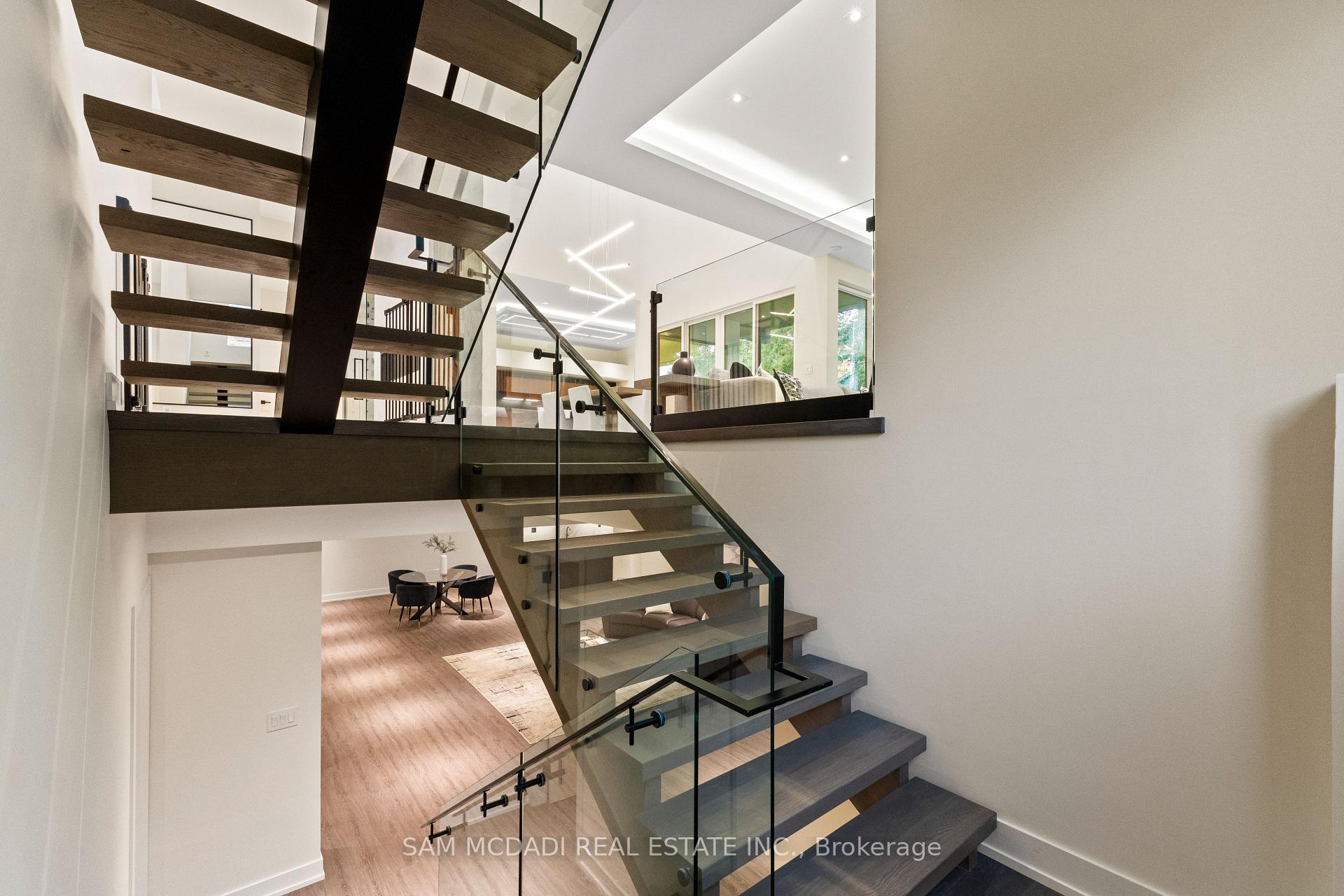 Photo 38 of 2075 Shawanaga Trail, Mississauga, Sheridan — HOMEH