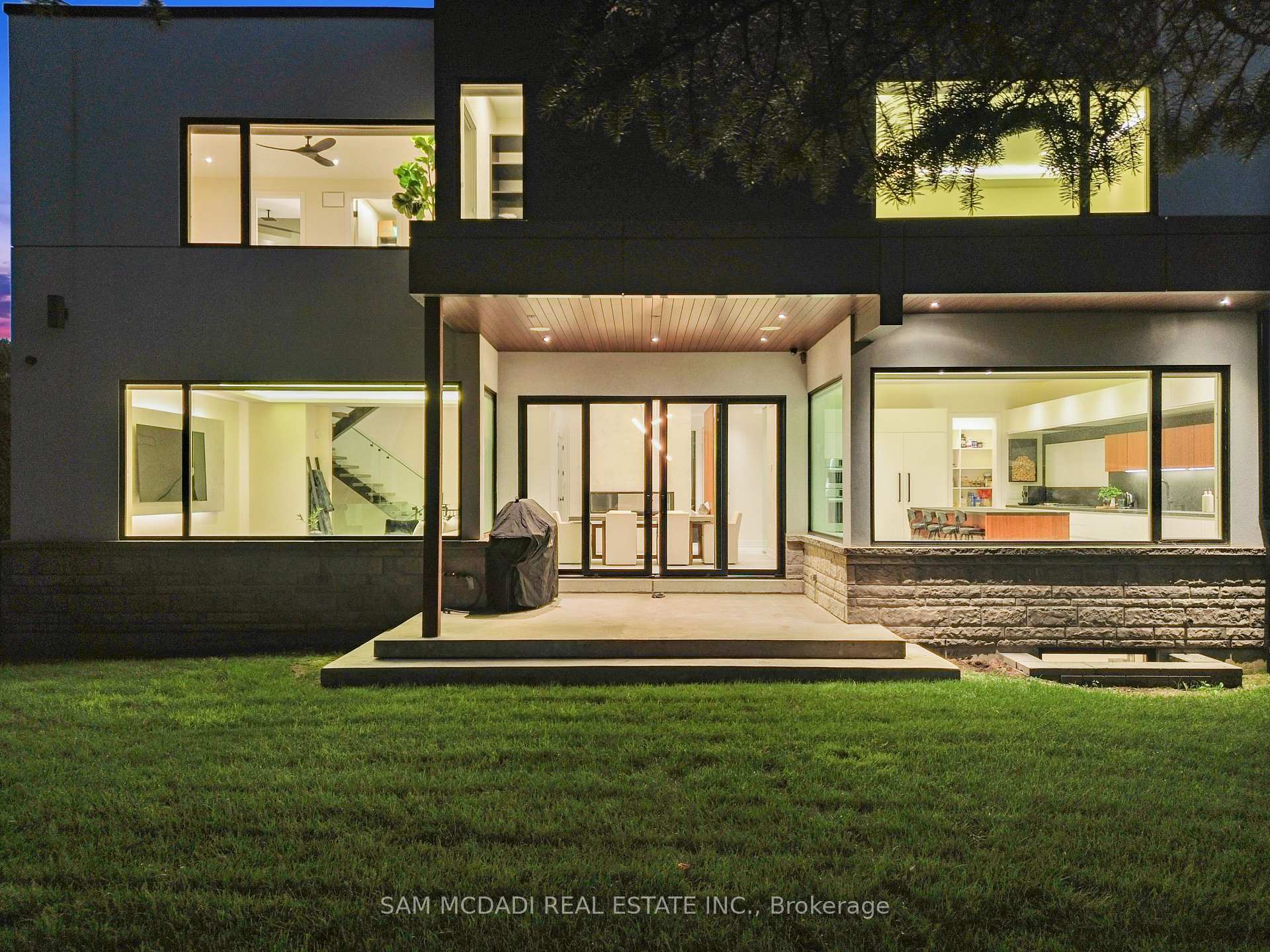 Photo 46 of 2075 Shawanaga Trail, Mississauga, Sheridan — HOMEH